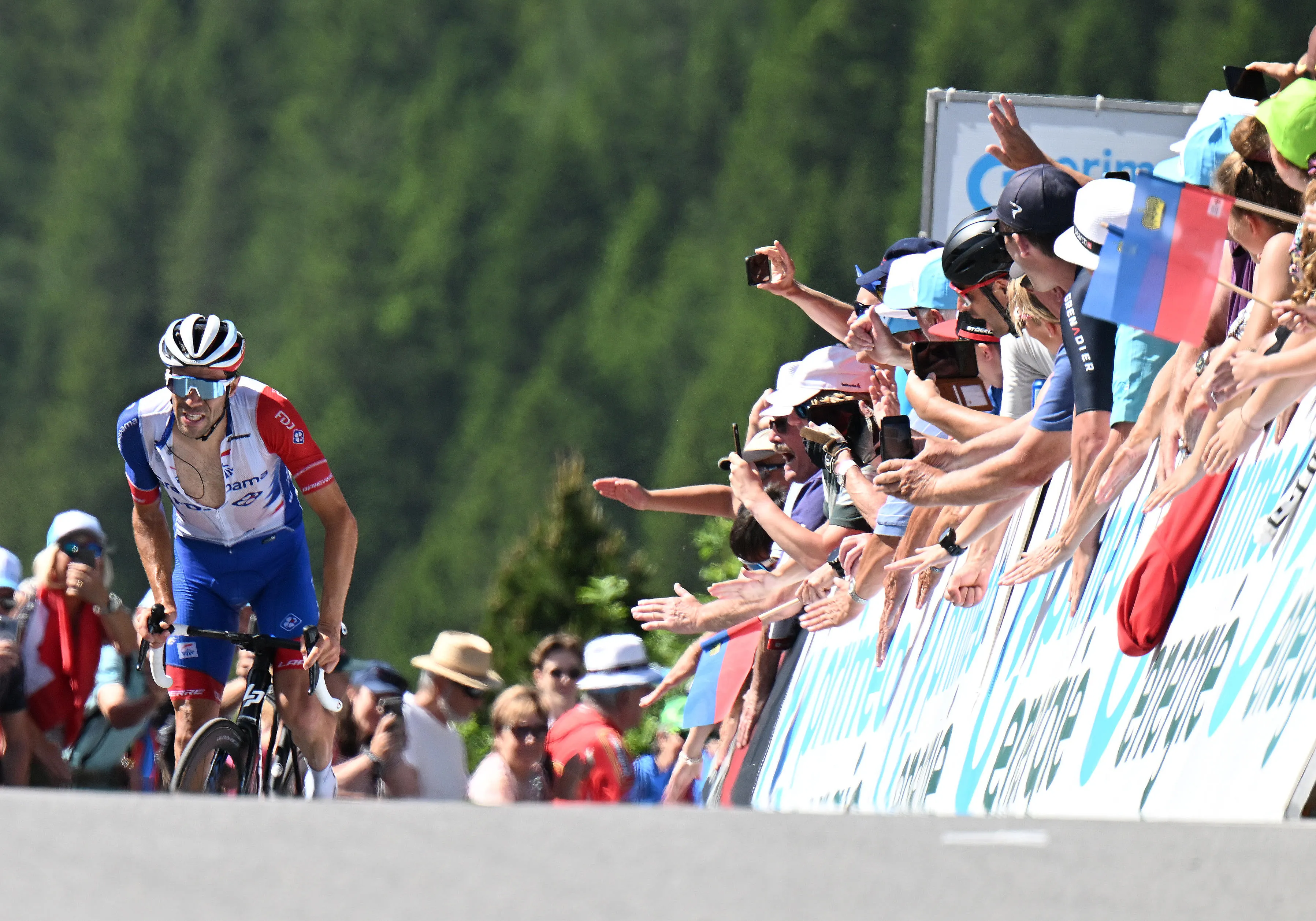 Victory in Malbun "confirms all the work I have done since the start of the season" for Thibaut Pinot