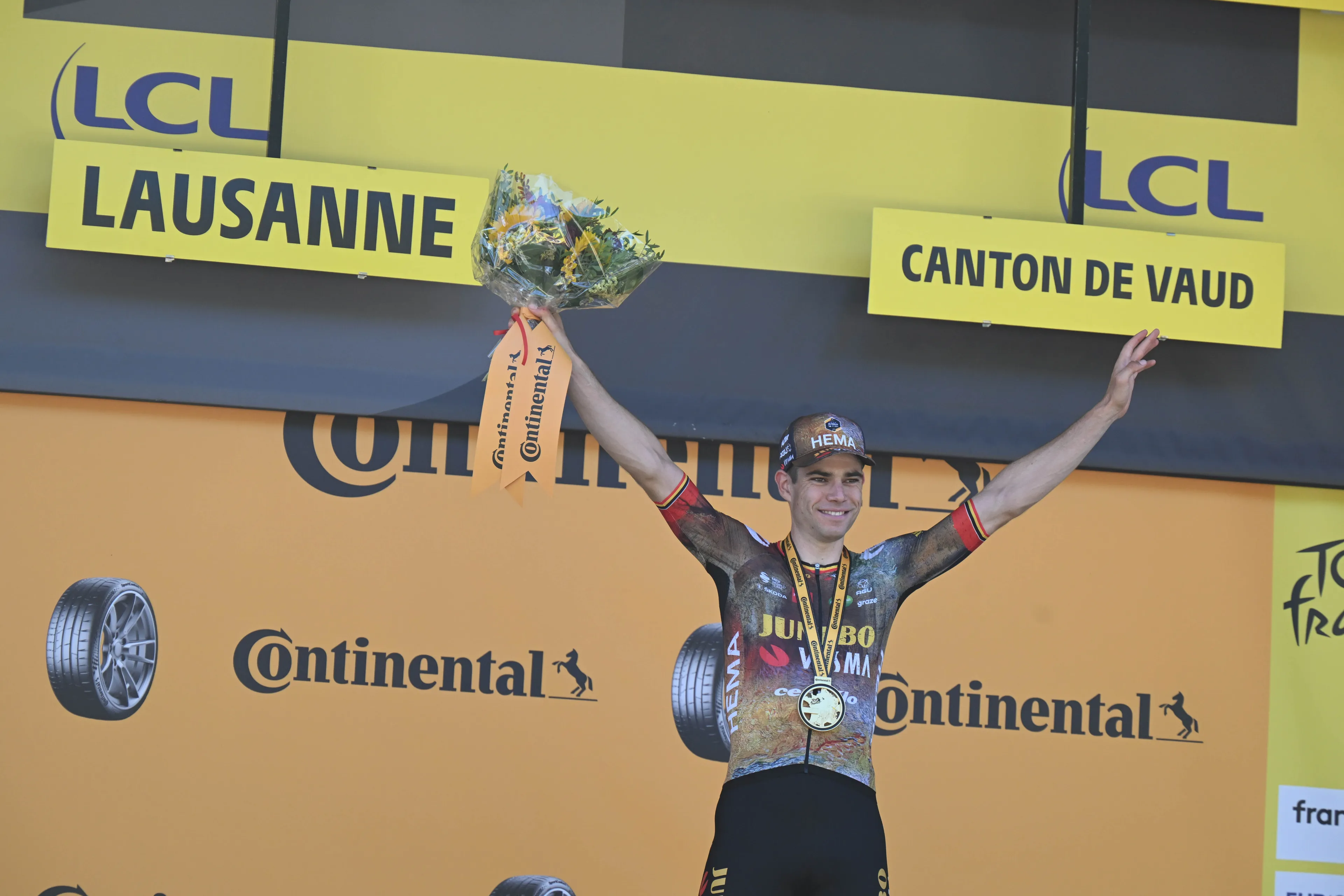 "Today it was like a dream scenario" emotional Wout van Aert says after third Tour de France win