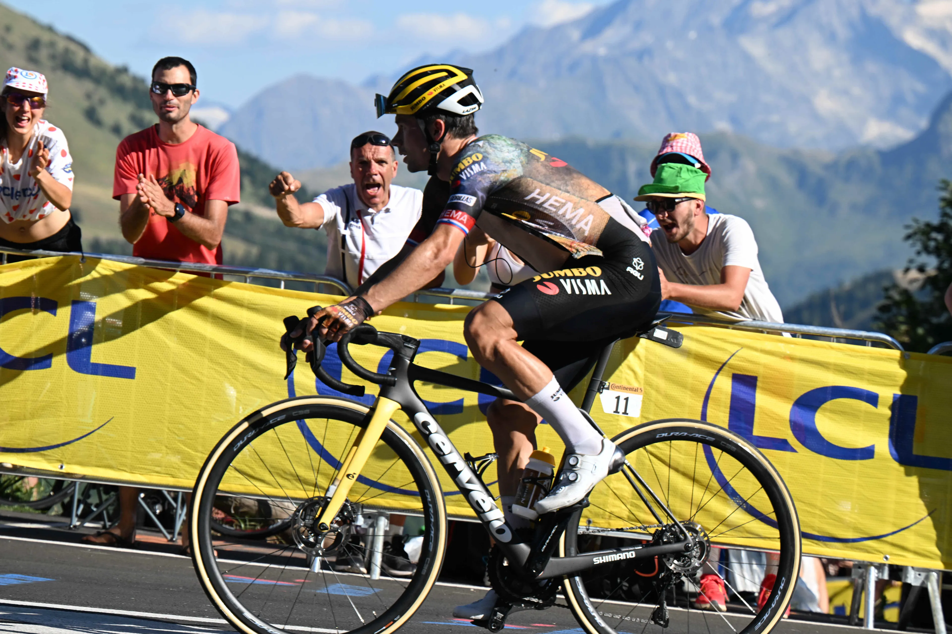 "Every time when he came into the bus, you saw him suffering a lot" - Jumbo-Visma explain Primoz Roglic's abandon