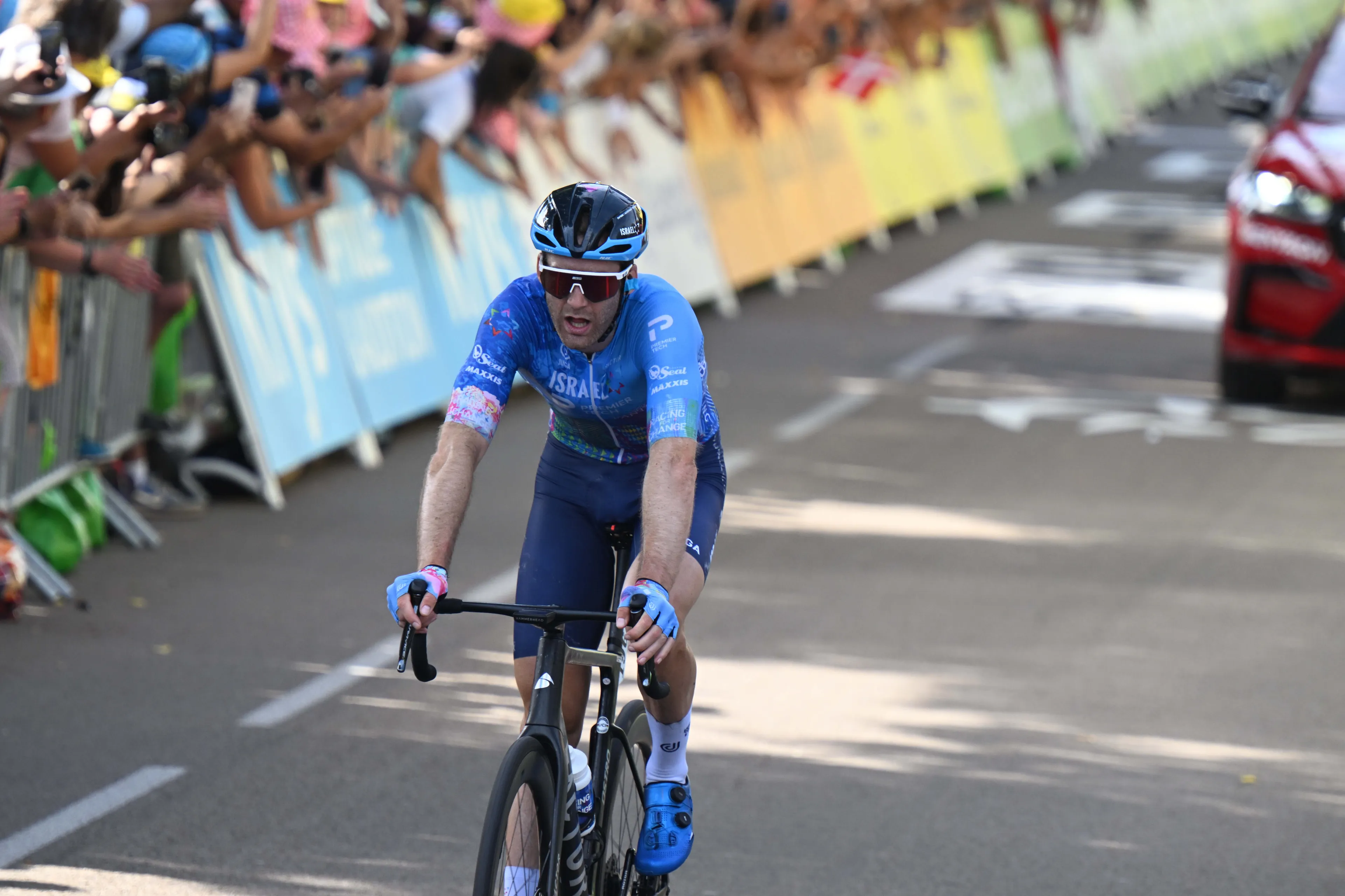 Hugo Houle battles onto Tour de France podium: "I can be proud of this result"