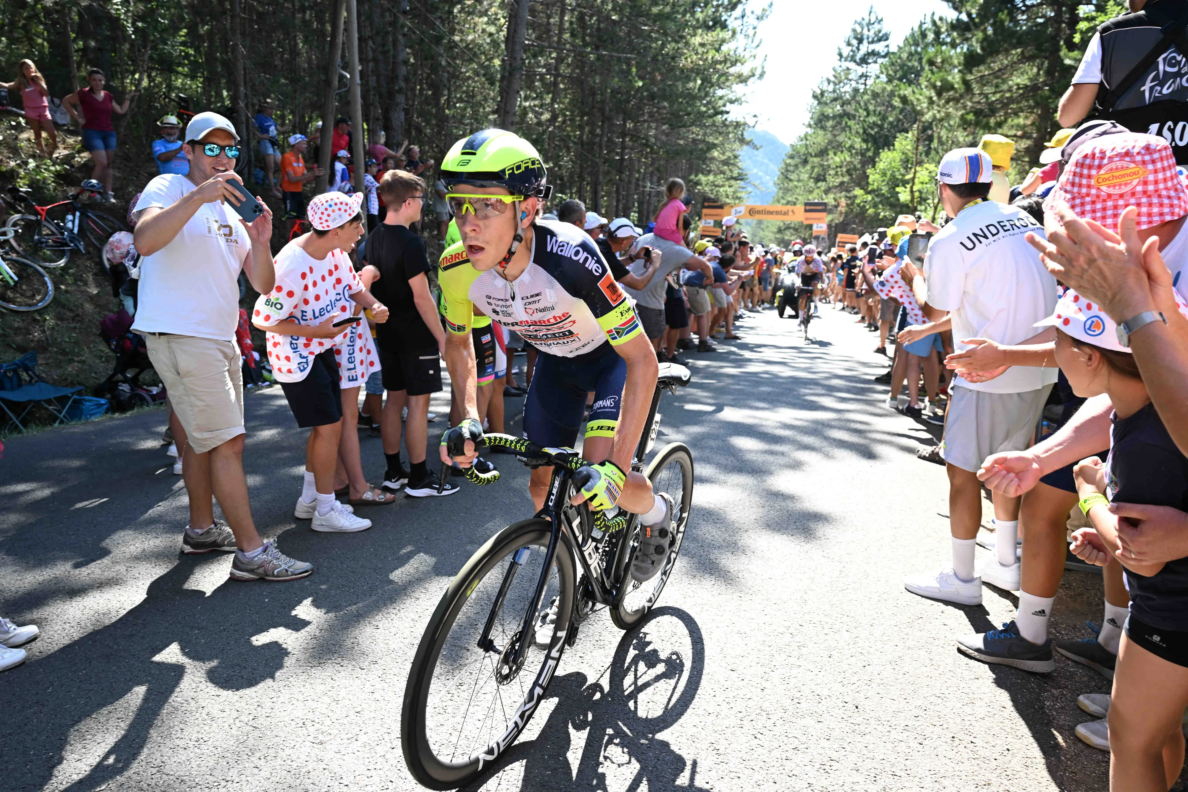 Remco Evenepoel takes huge gap on rivals as Louis Meintjes wins stage 9 of Vuelta a Espana