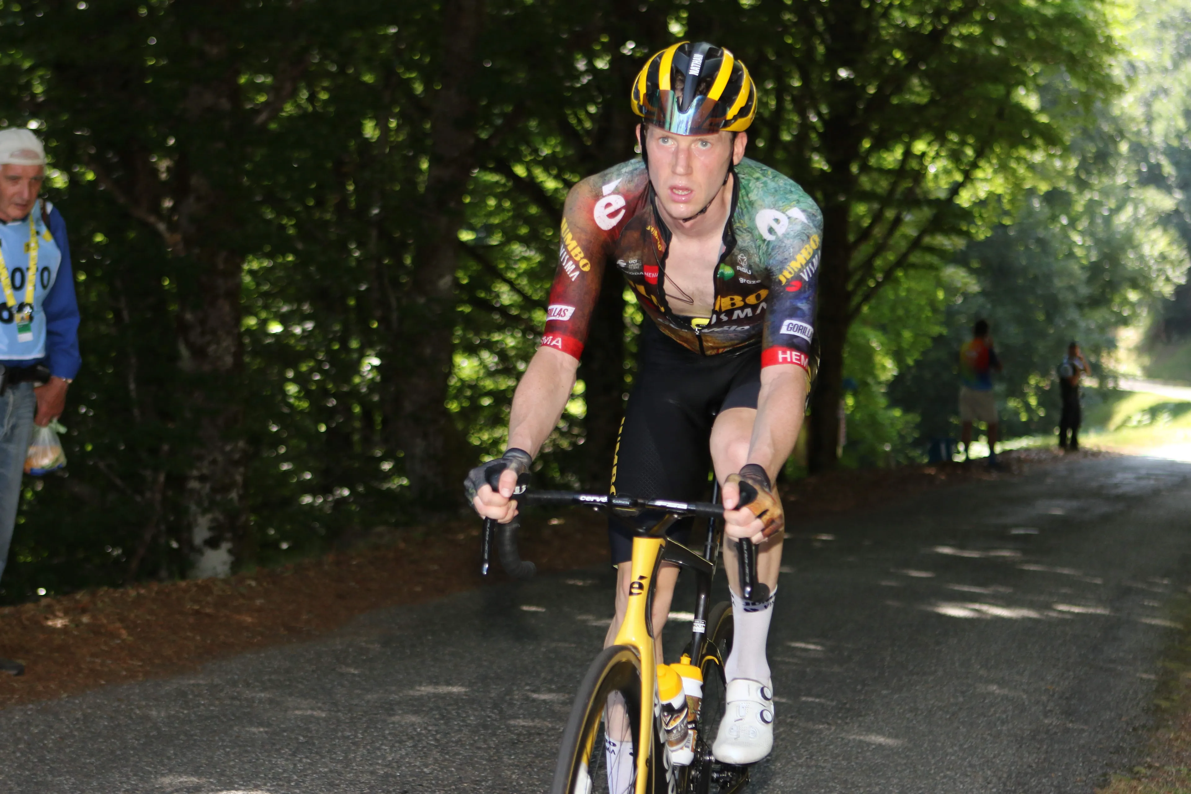 "Intensive efforts can then be a trigger" - Belgian team coach explains why Nathan van Hooydonck can't return to racing
