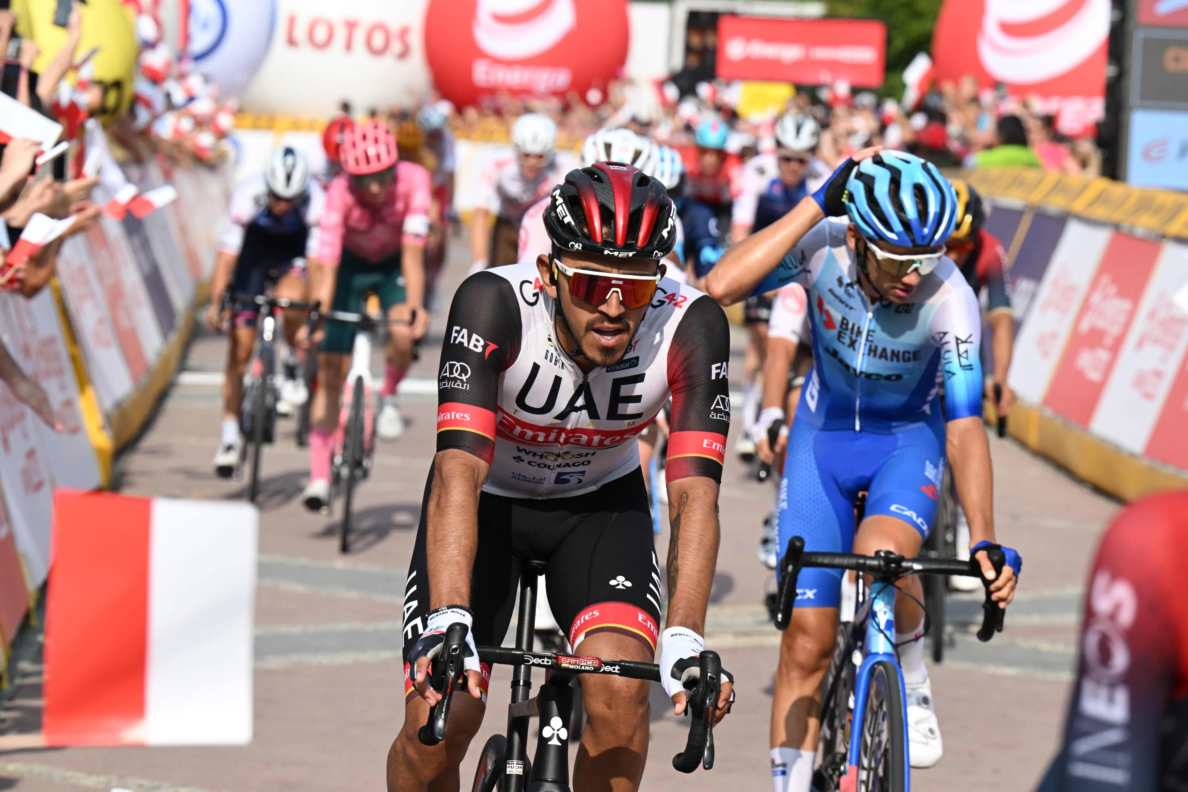 Juan Sebastián Molano surprises to debut Vuelta win after "planning to put on the sprint for Pascal Ackermann"
