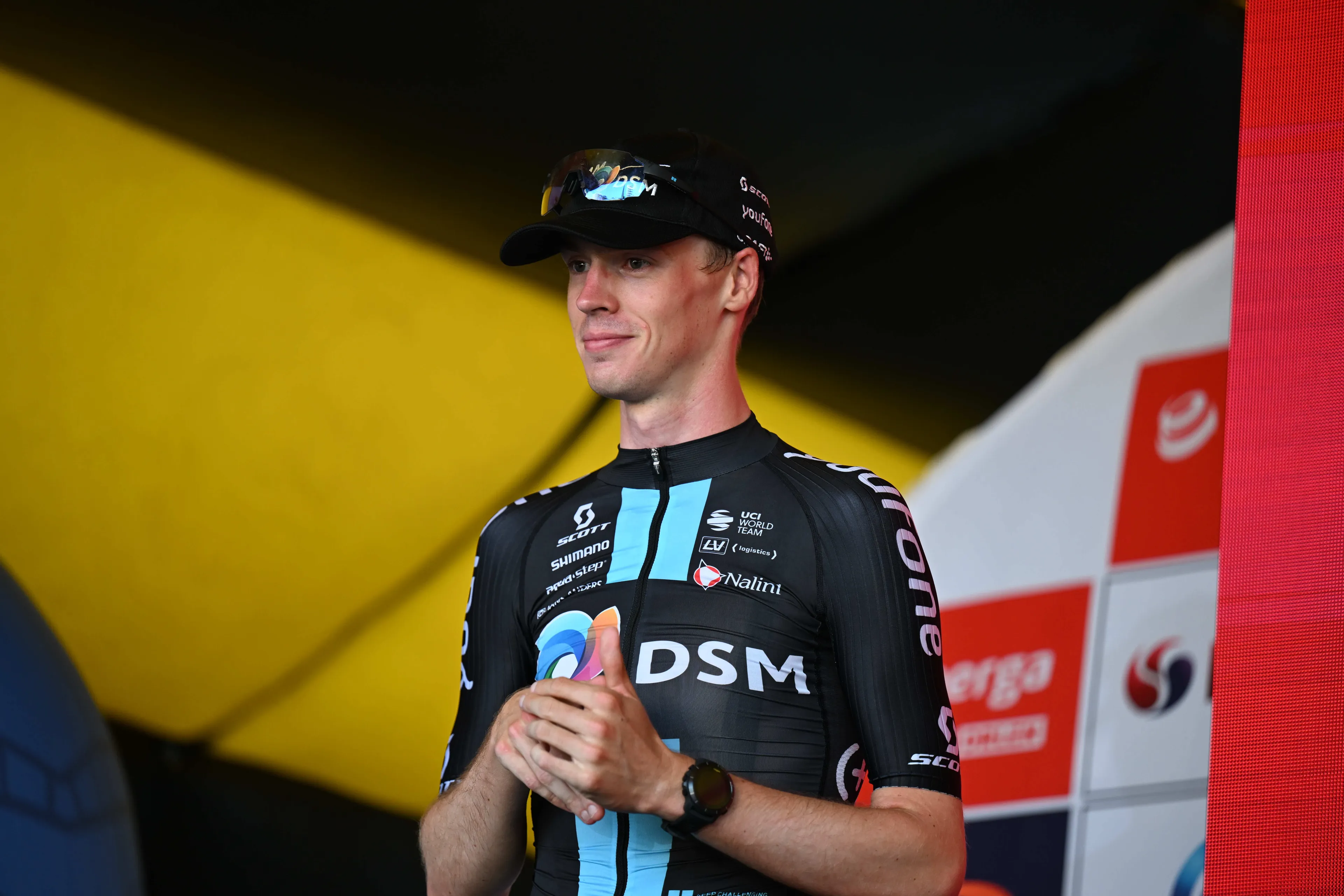 Thymen Arensman keep Team DSM's GC  ambition alive - "I picked up a lot of time on several competitors in the general classification"