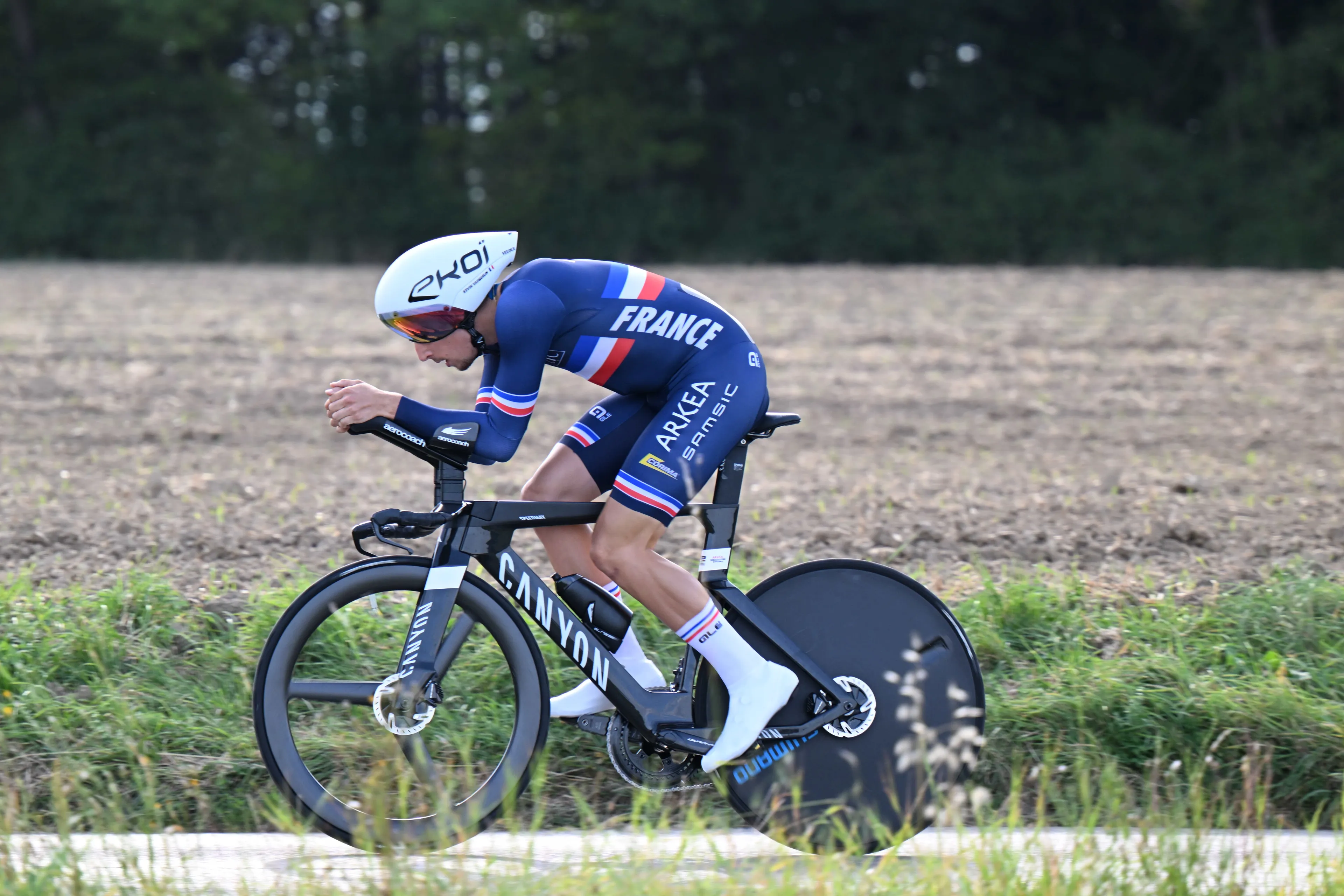 " I think that it will unlock something can potentially take more risk"; Kevin Vauquelin victory in stage 1 of Tour des Alpes Maritimes et du Var boosts his confidence