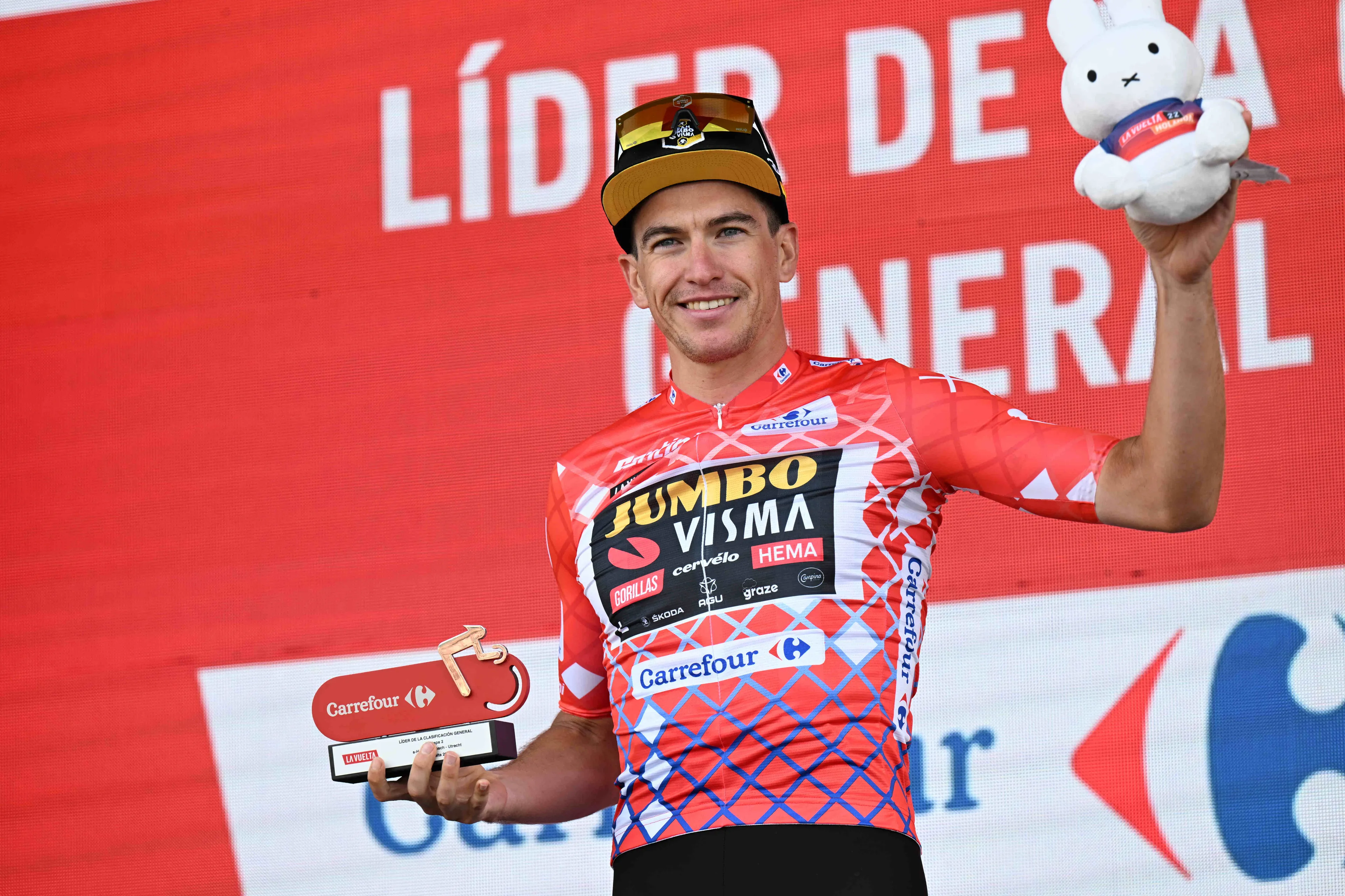 Roglic looses second teammate as Edoardo Affini leaves Vuelta a Espana ill