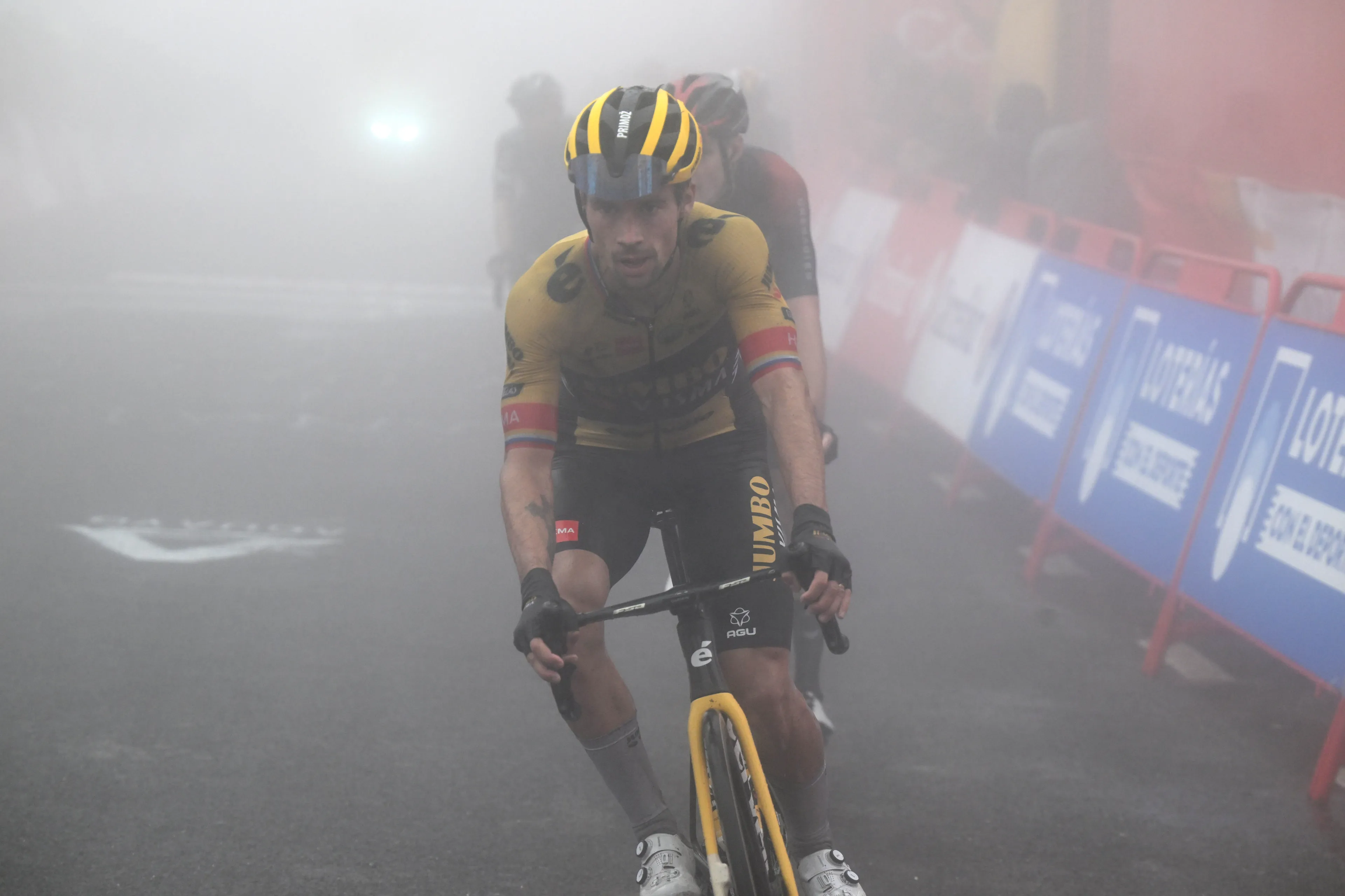 "Madrid is still far away" - Primoz Roglic ready to fight after loosing important time to Evenepoel and Mas