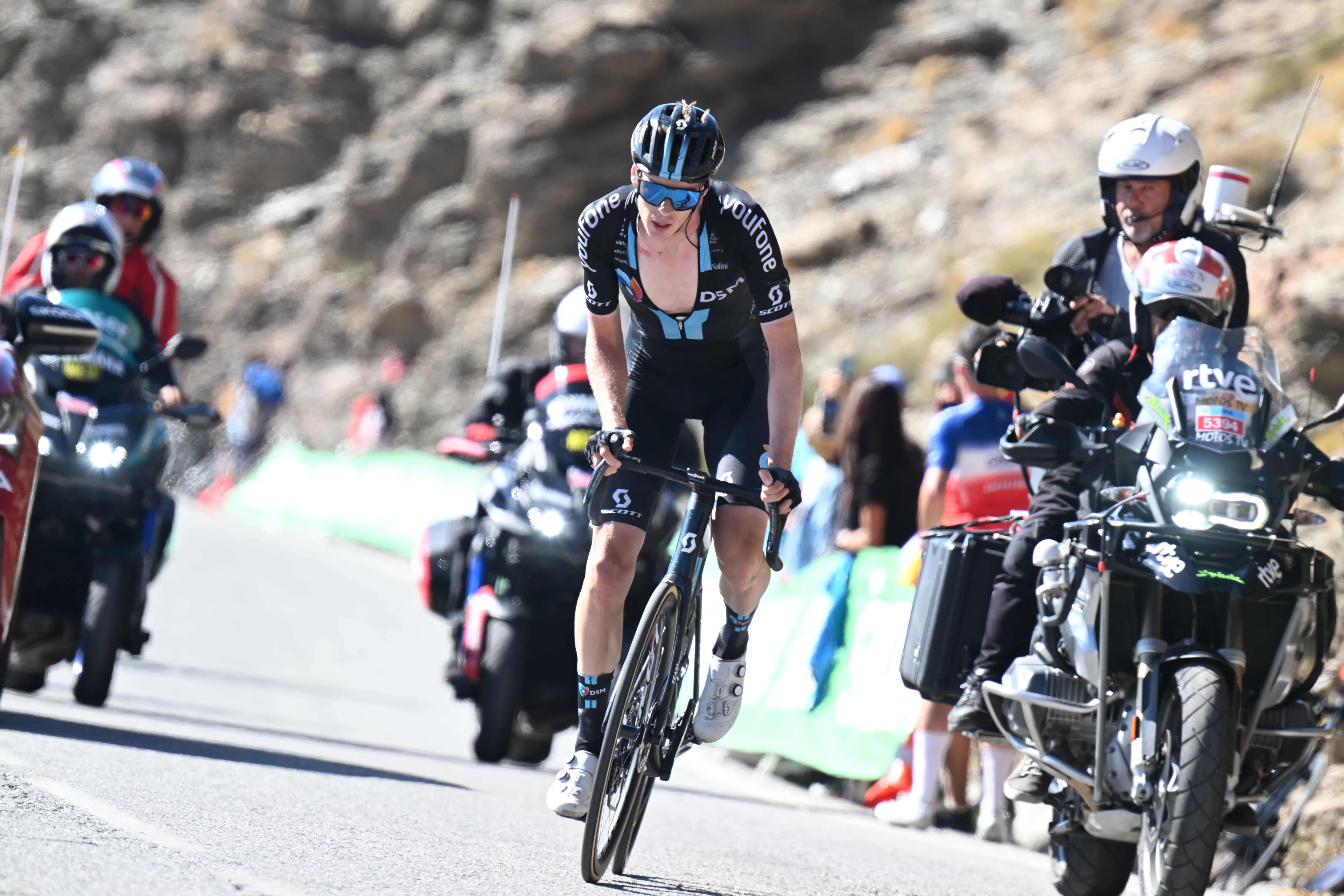 Thymen Arensman finishes Vuelta in impressive sixth place - "It is a successful Vuelta for me and for the team"