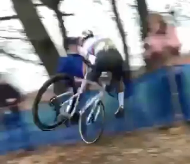 Video: First-person view of Tom Pidcock's X2O Trofee Baal crash