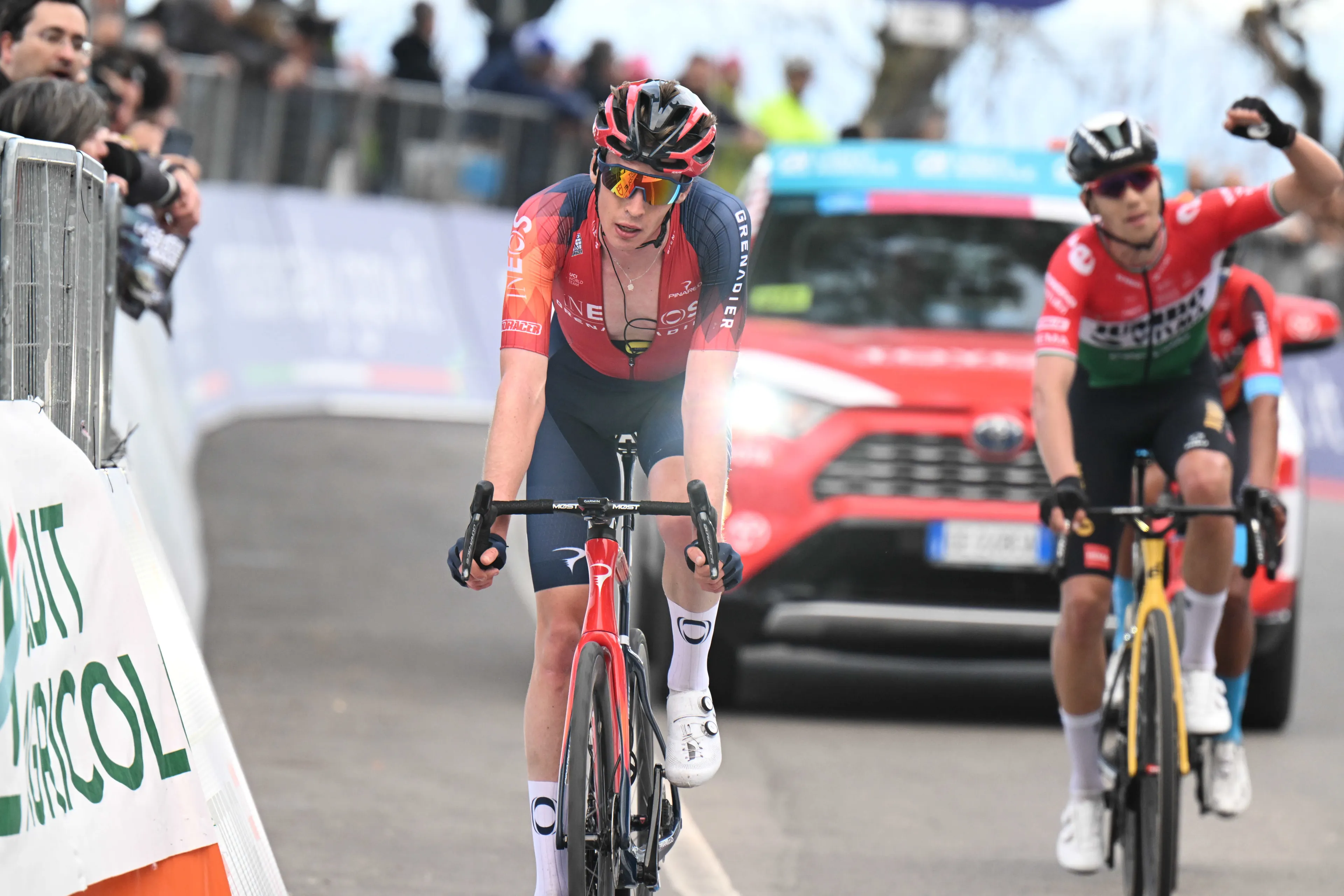 "I consciously chose a foreign team": Thymen Arensman talks about his adaptation to INEOS-Grenadiers