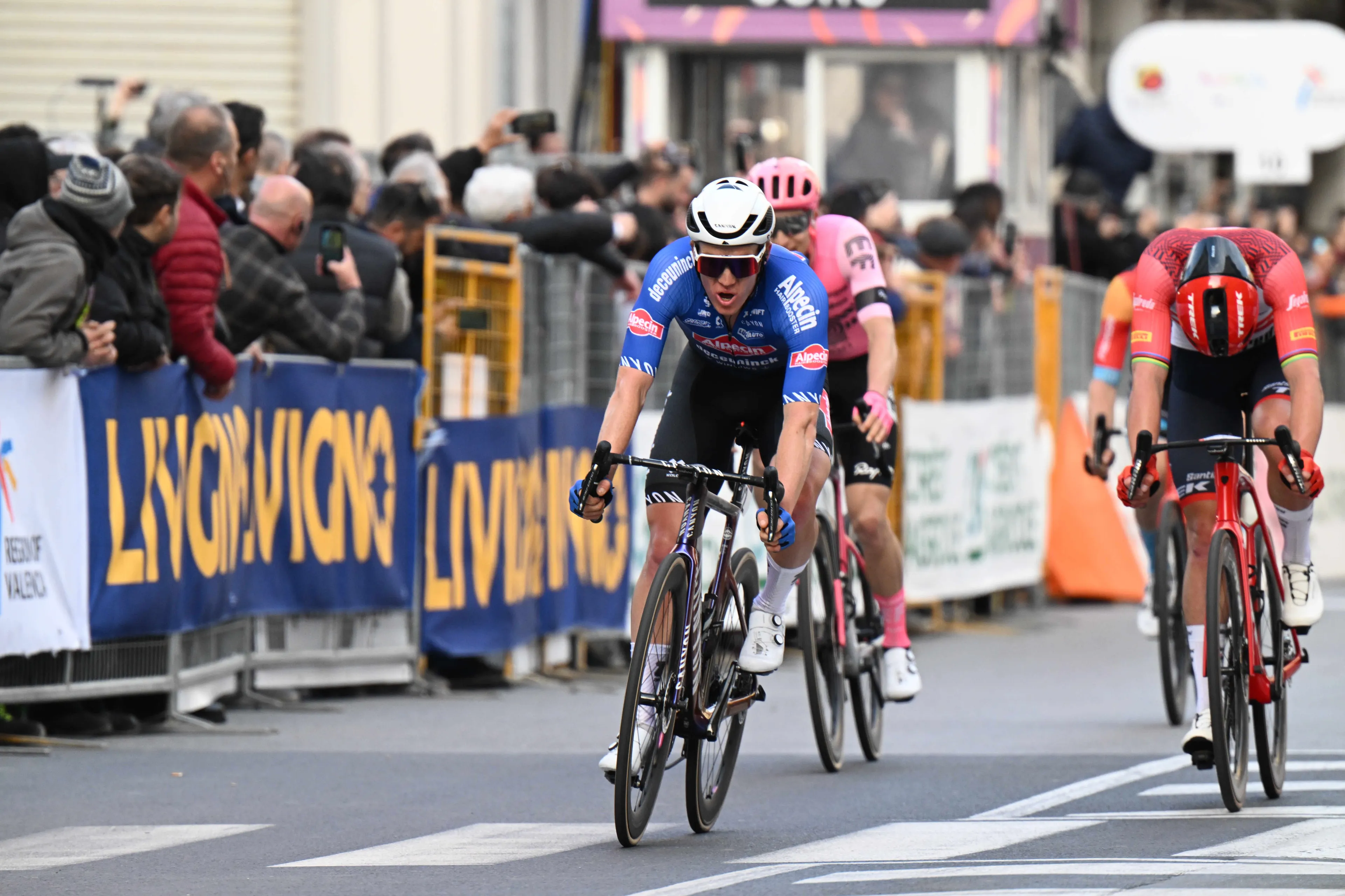 "It has been a long time since I won" - Søren Kragh Andersen thrives amidst the chaos of Eschborn-Frankfurt