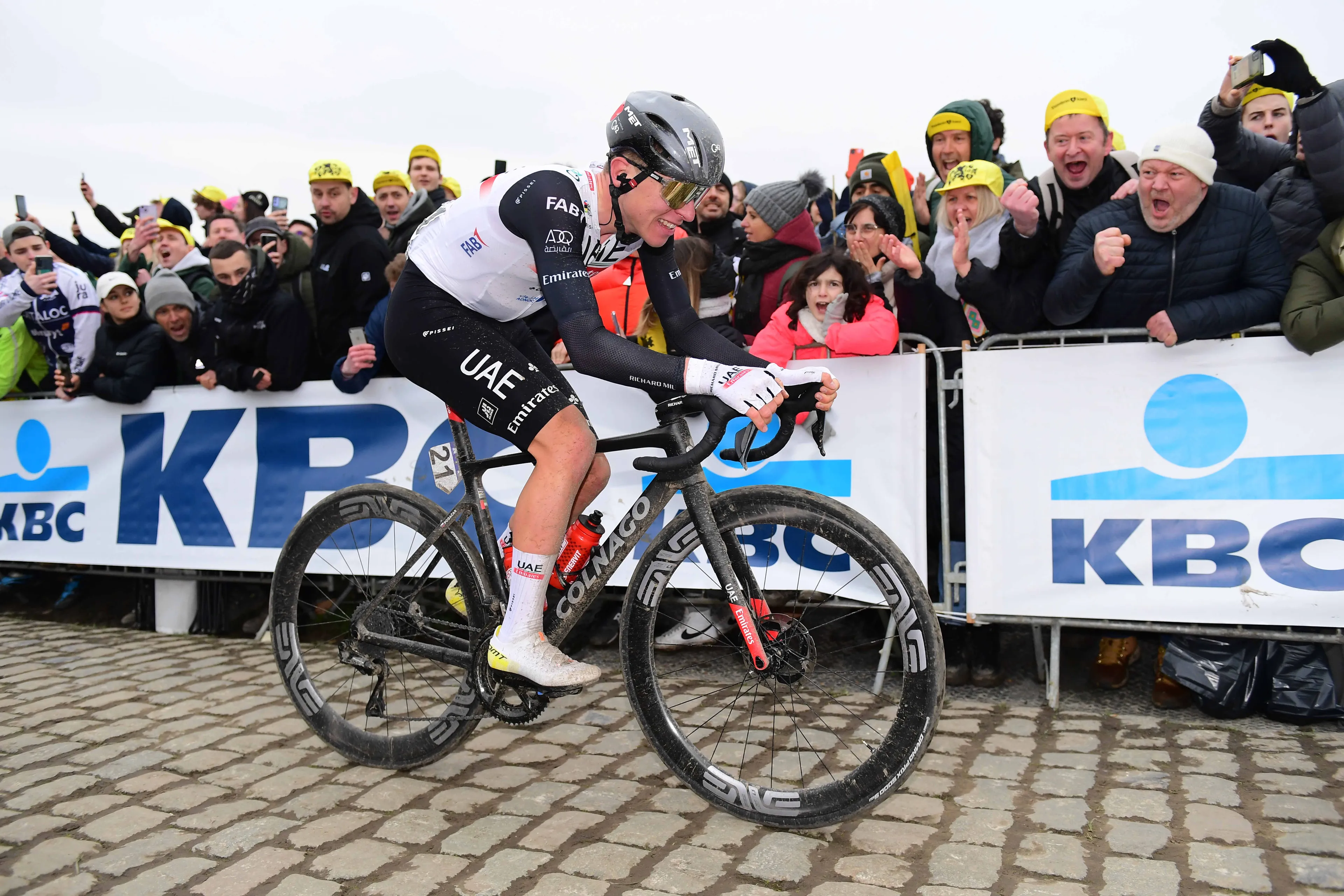 Aggressive strategy rewards Tadej Pogacar at the Tour of Flanders: "I could retire after today and I would be very proud of my career"