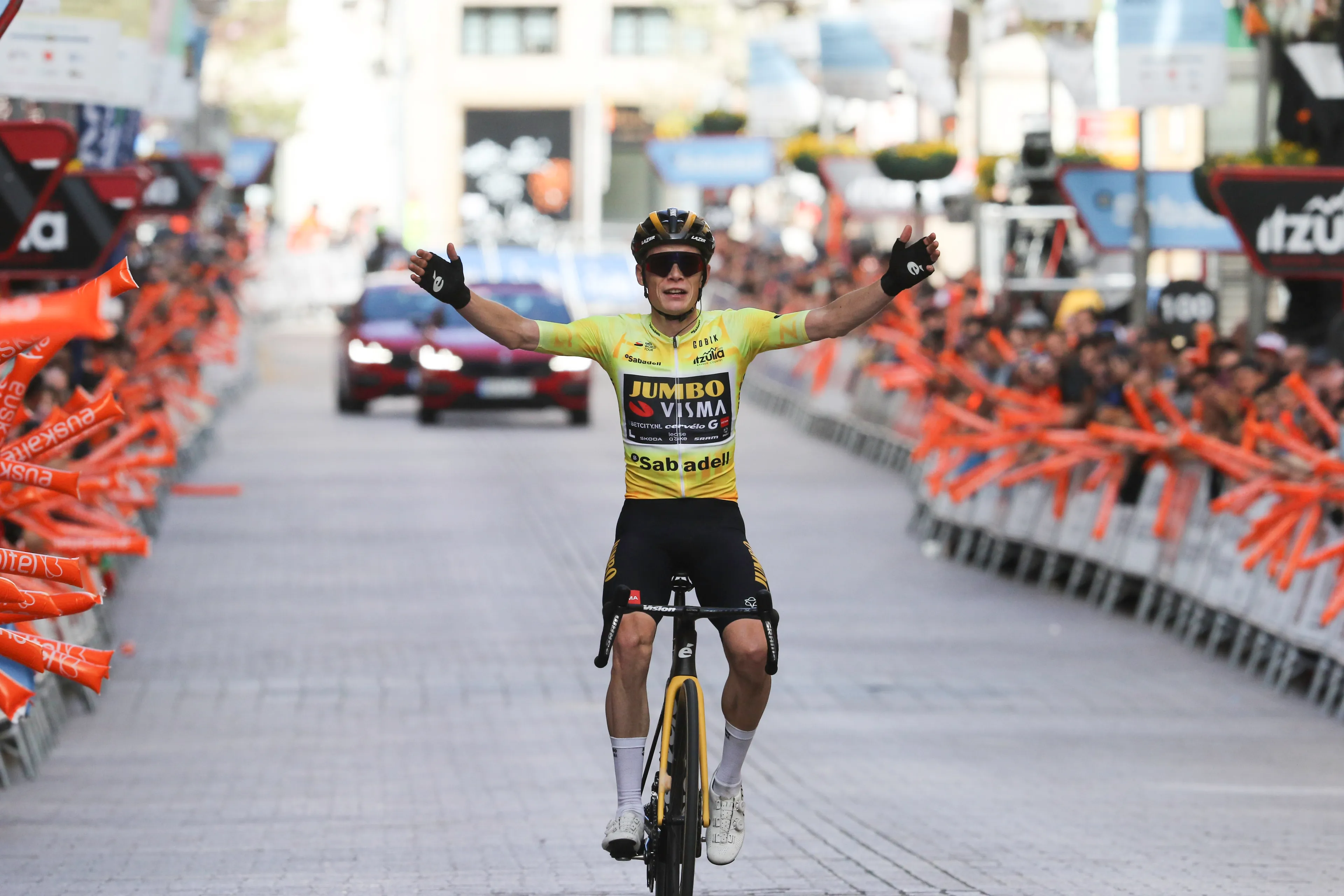 Jonas Vingegaard seals Itzulia Basque Country win as he takes epic solo win on the final day