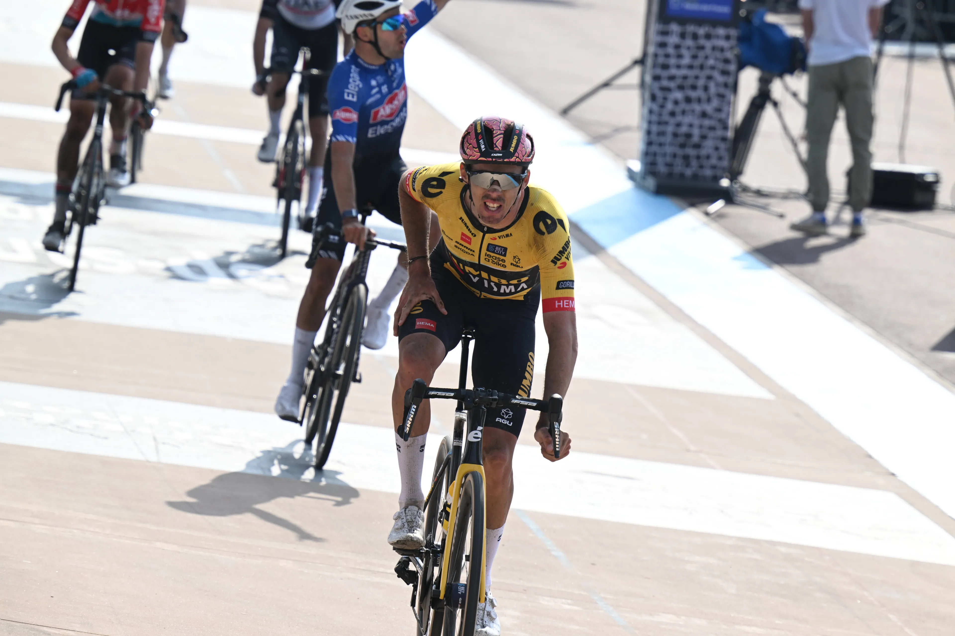 Merijn Zeeman calls 2023 Jumbo-Visma's "best spring ever" despite lack of monument win