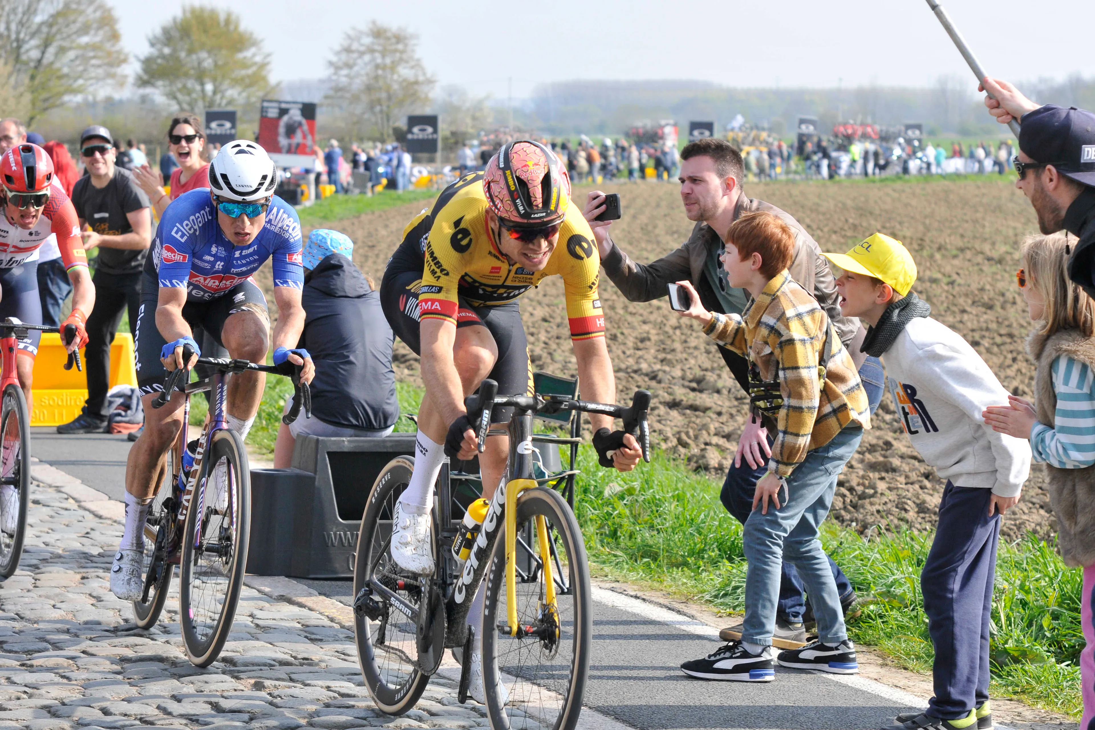 "Van Aert’s Giro progress will depend on how seriously he targets the Spring Classics" - Tom Pidcock's coach on Wout van Aert's Maglia Rosa ambitions