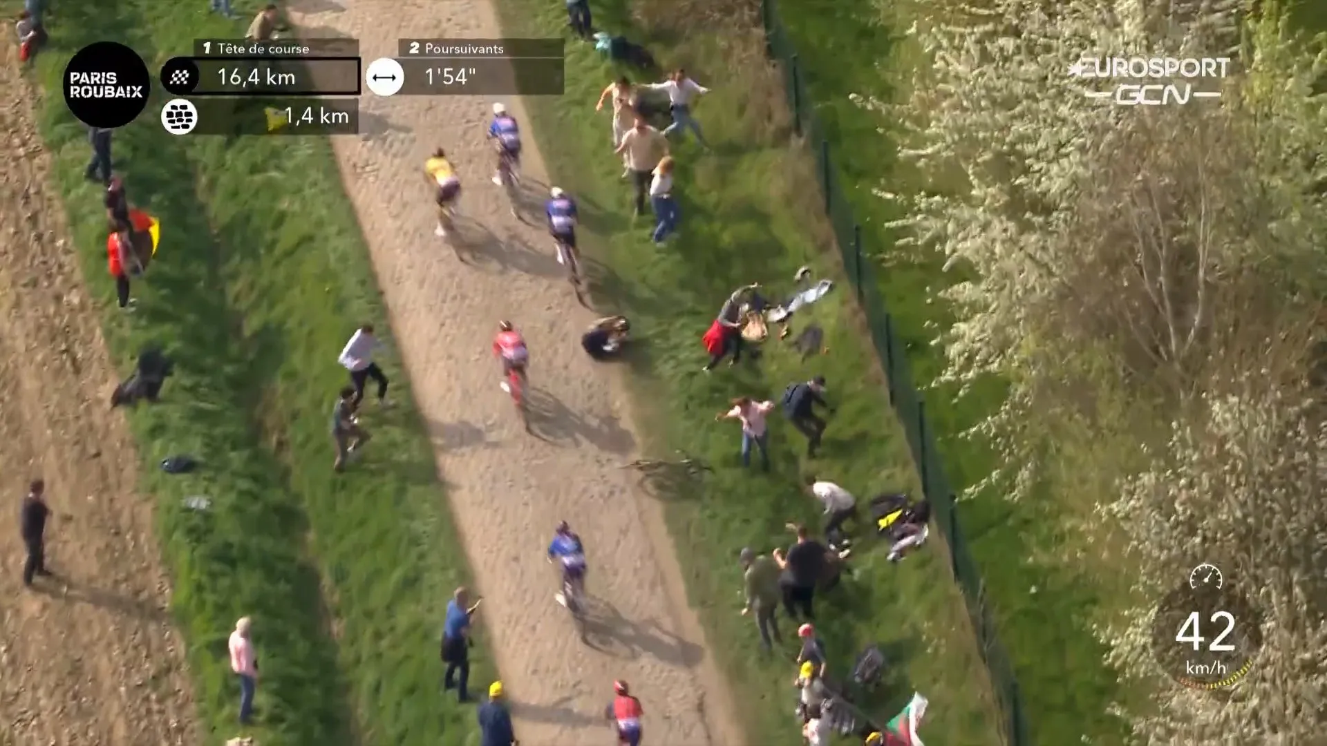 Video: John Degenkolb's Paris-Roubaix crash at Carrefour de l'Arbre