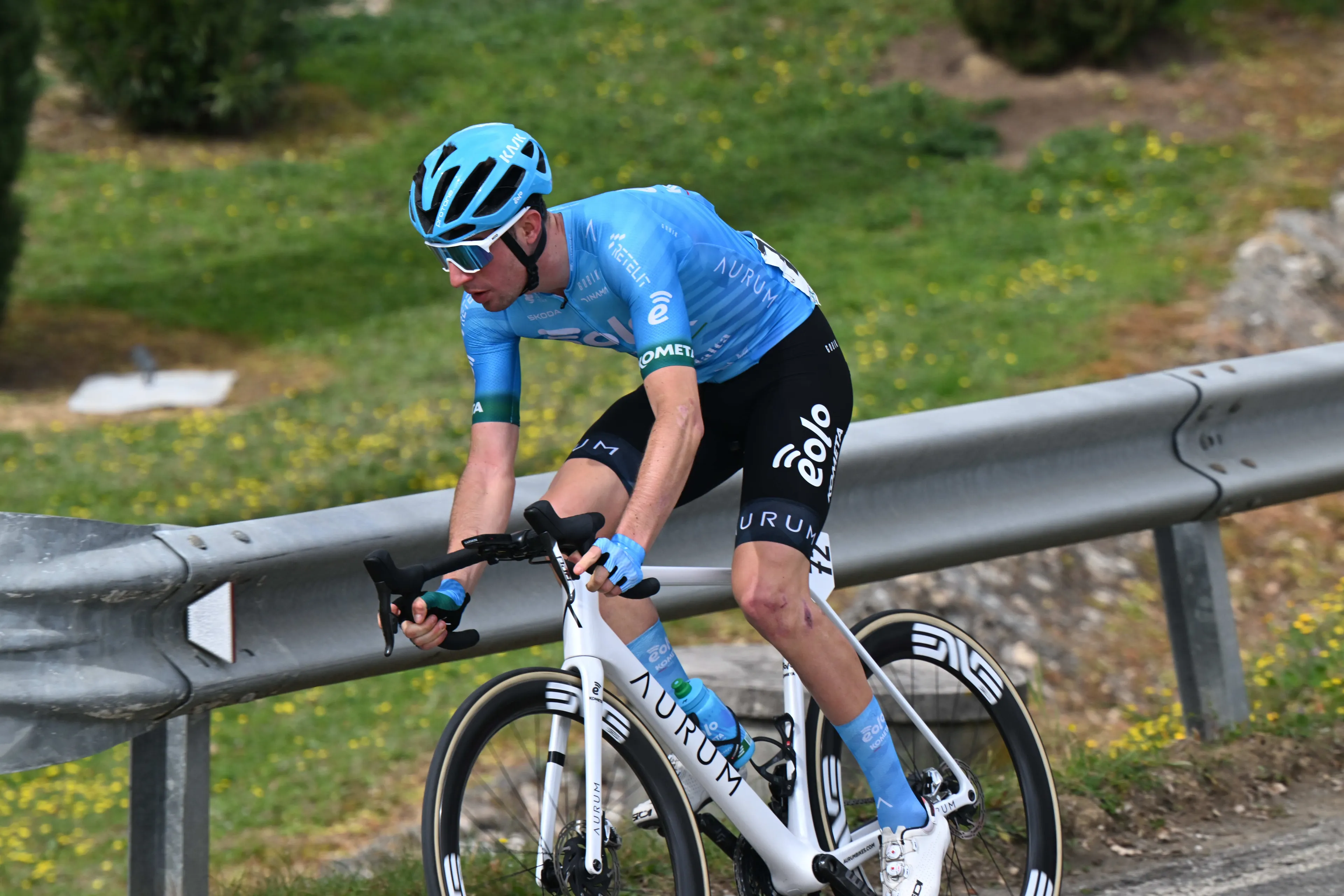Davide Bais takes shock breakaway win for first career victory on stage 7 at the Giro d'Italia as the GC battle stalls