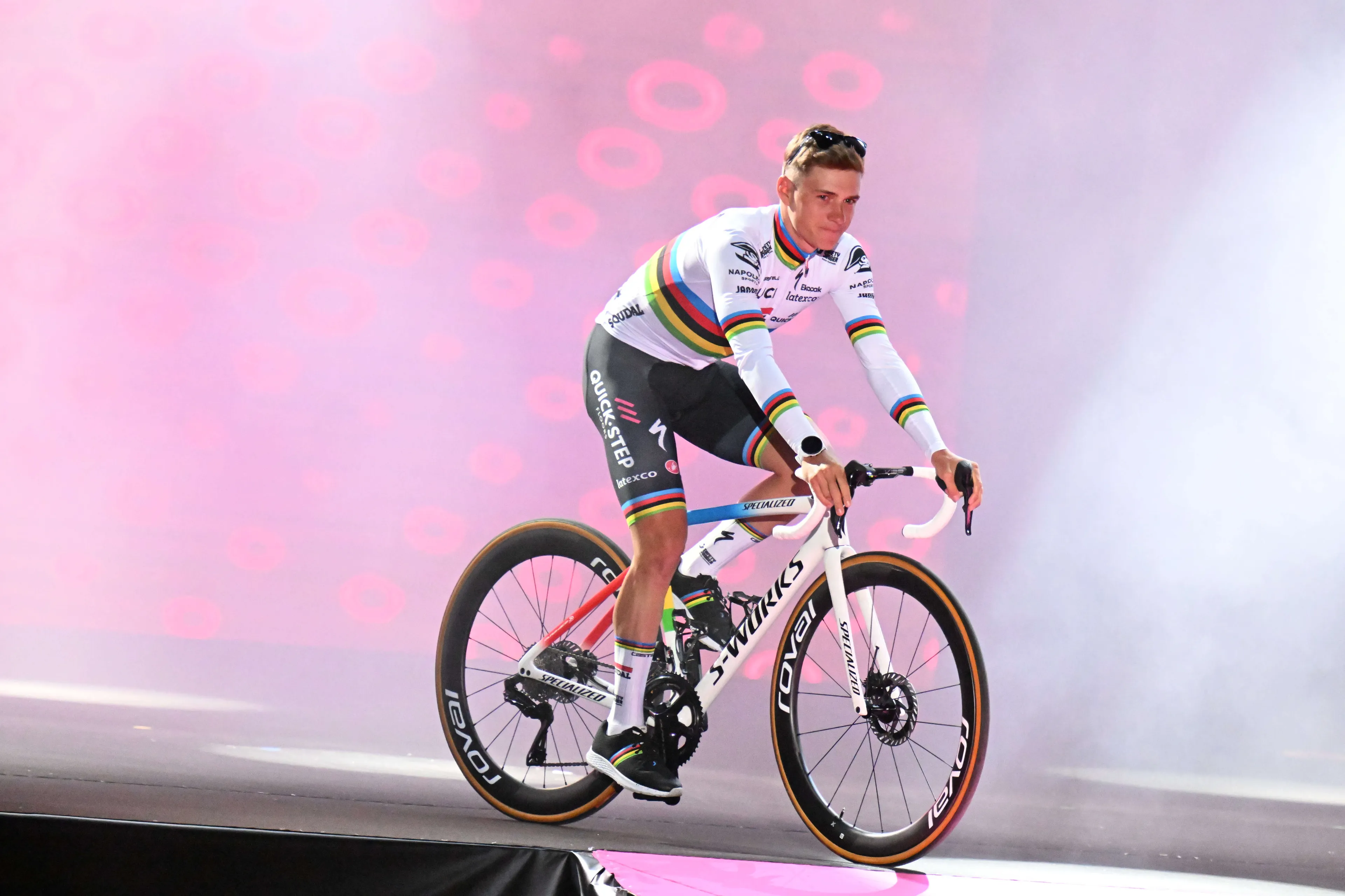 "I had a good night's sleep and I was well looked after" - High spirits for Remco Evenepoel after hellish Giro d'Italia day
