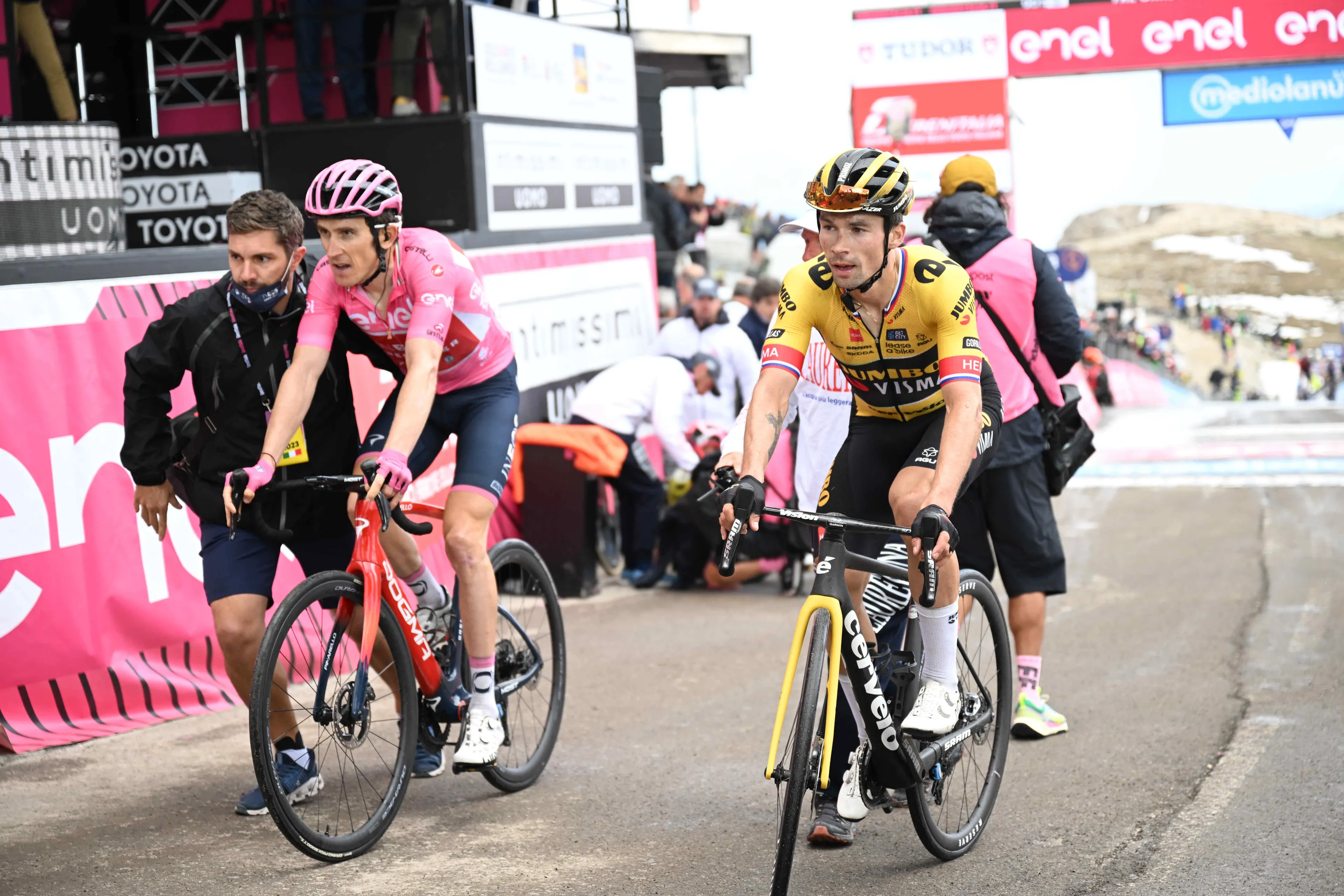 "Jumbo hates Remco and Remco hates Jumbo, that's not going to work, is it?" - Geraint Thomas doubts whether groundbreaking merger is viable