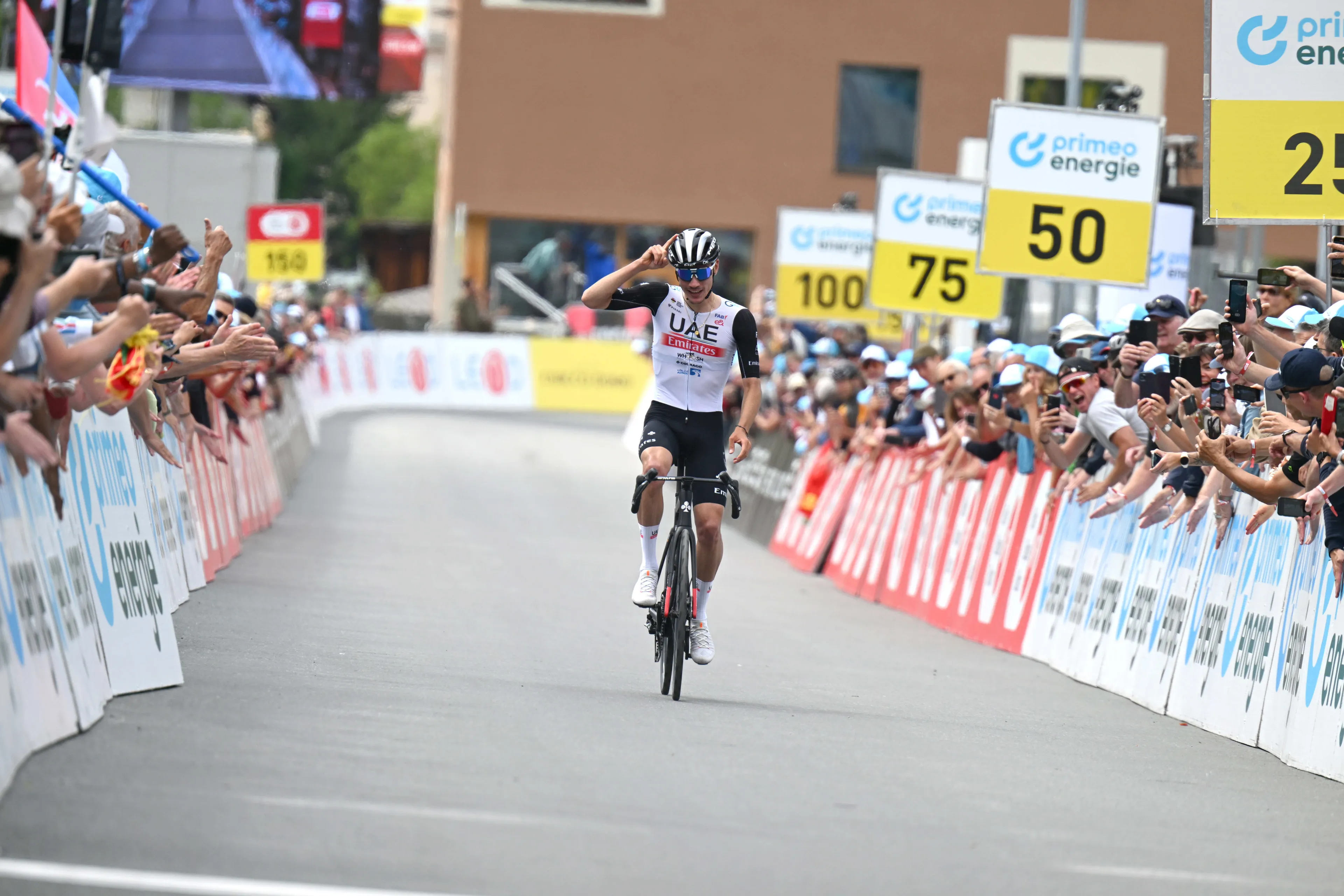 Juan Ayuso smashed times of Lance Armstrong and Jan Ullrich in his victory at the Tour de Suisse