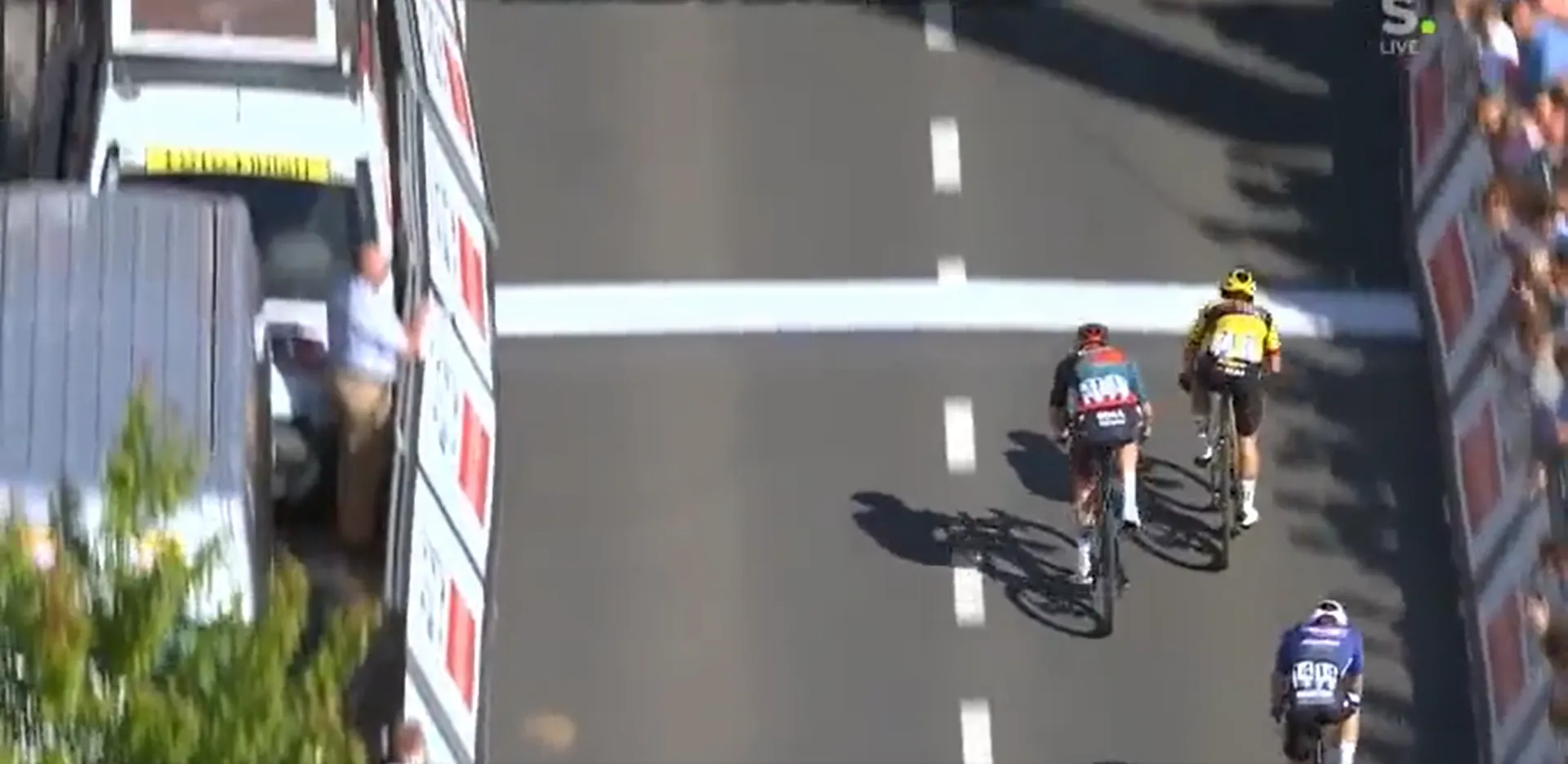 VIDEO: 21-year-old Olav Kooij takes his 19th professional win at Heistse Pijl