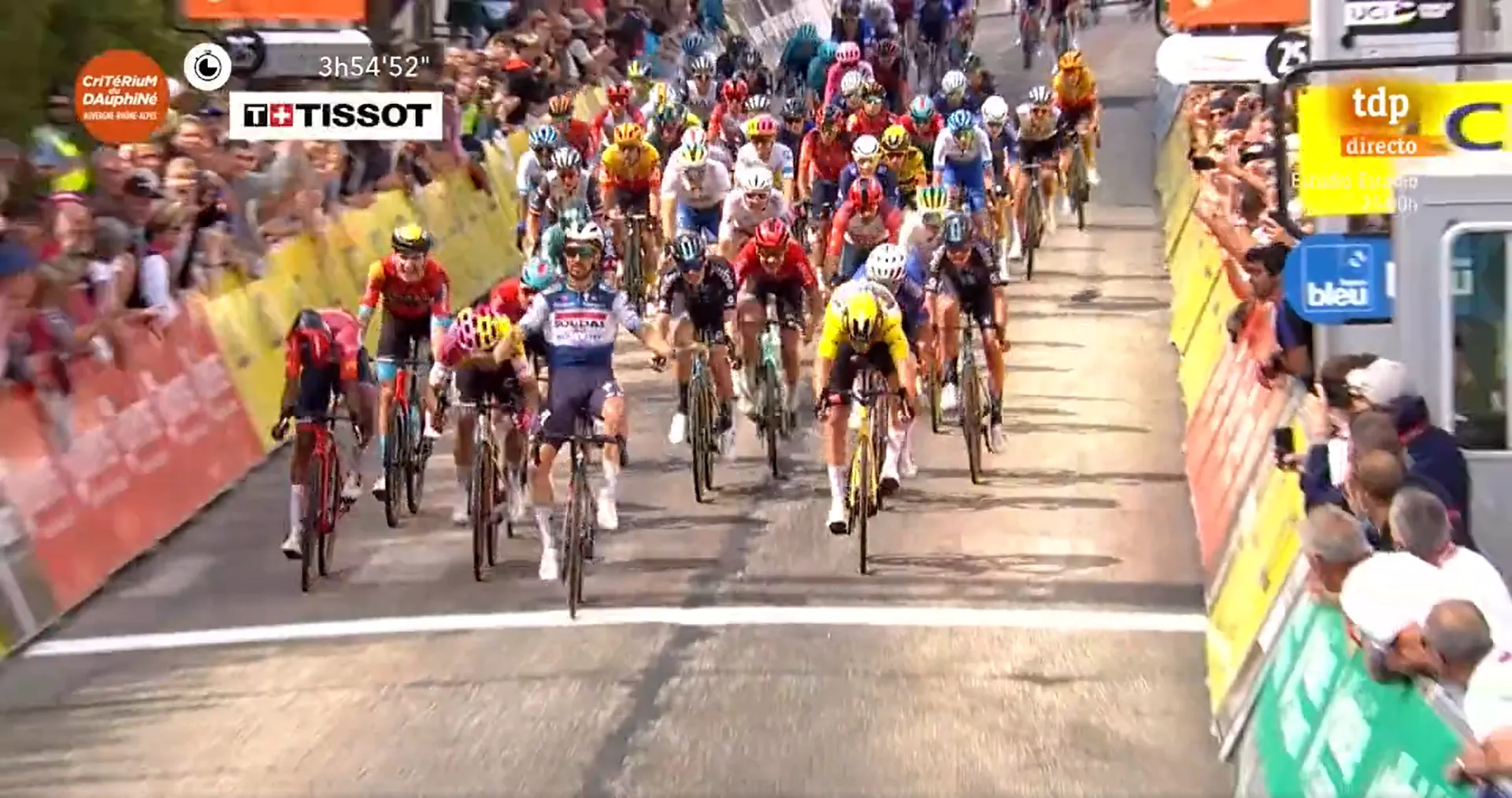 VIDEO: Julian Alaphilippe returns to winning ways at the Critérium du Dauphiné