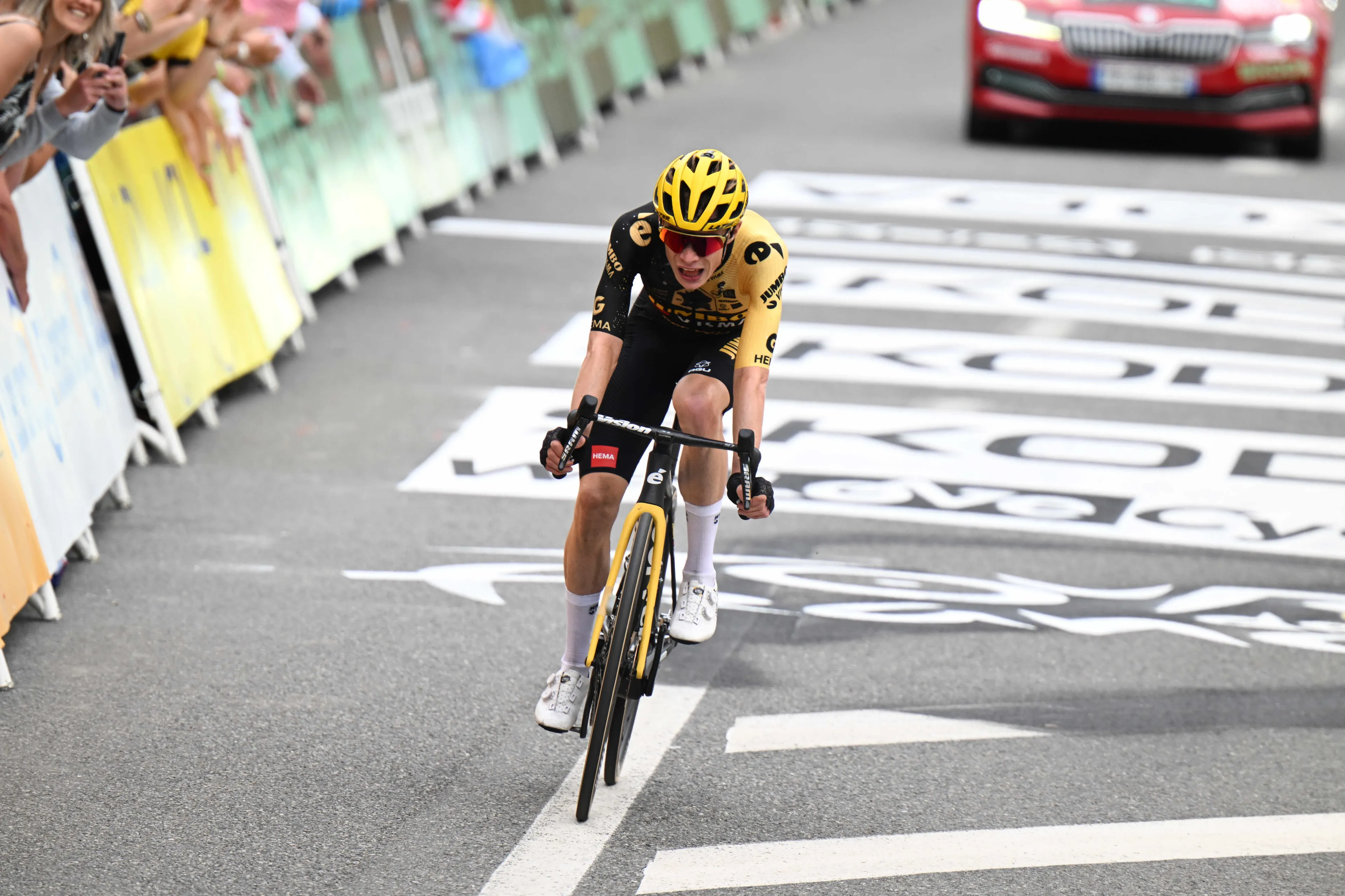 "He took a minute out of him in 1k!" - Geraint Thomas blown away by ferocity of Jonas Vingegaard's attack