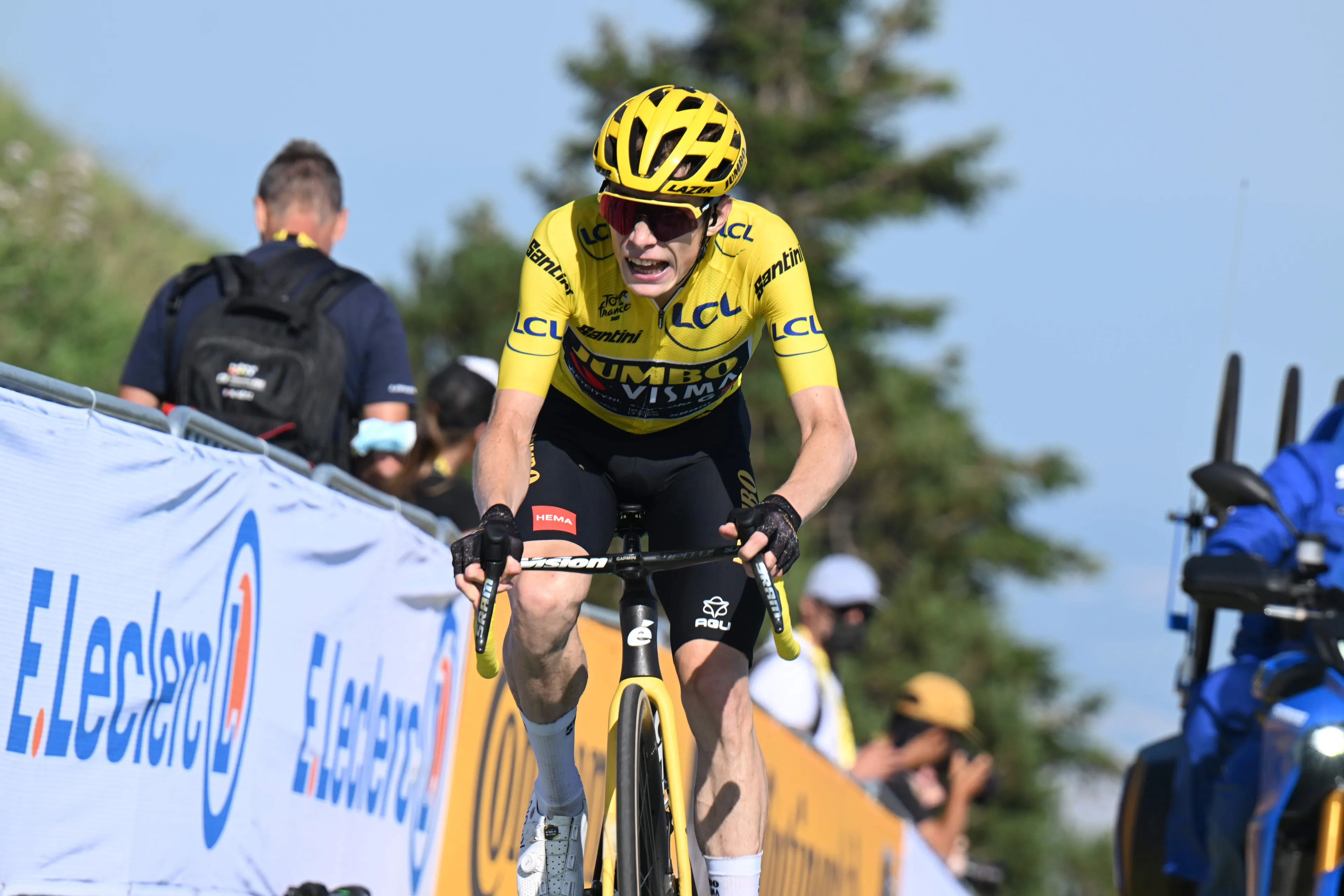 "I am completely convinced that he is already terrified of the ninth stage" - Scandinavian concerns for Jonas Vingegaard's 2024 Tour de France hopes