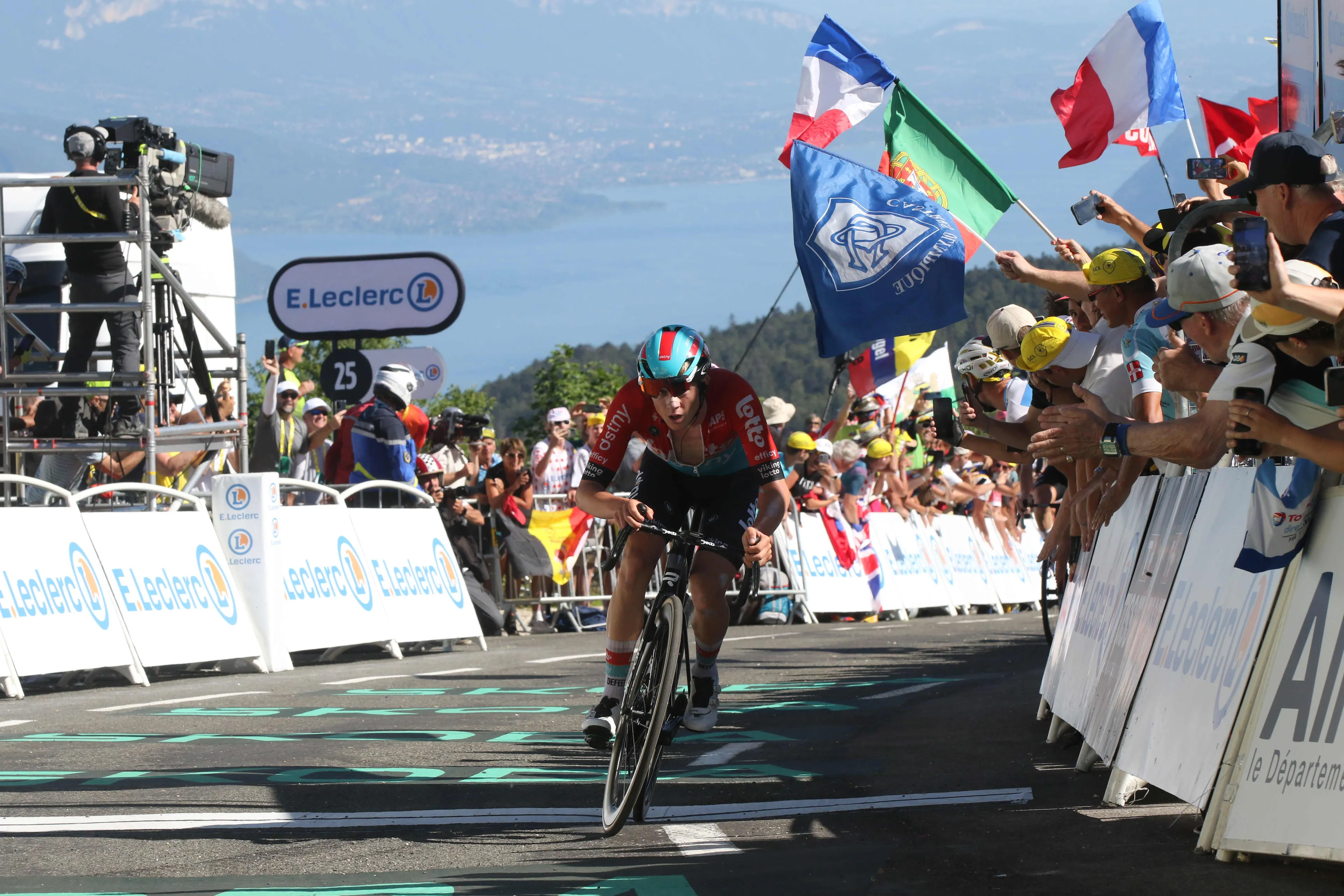 Maxim van Gils taken to hospital after being involved in rest day crash with truck