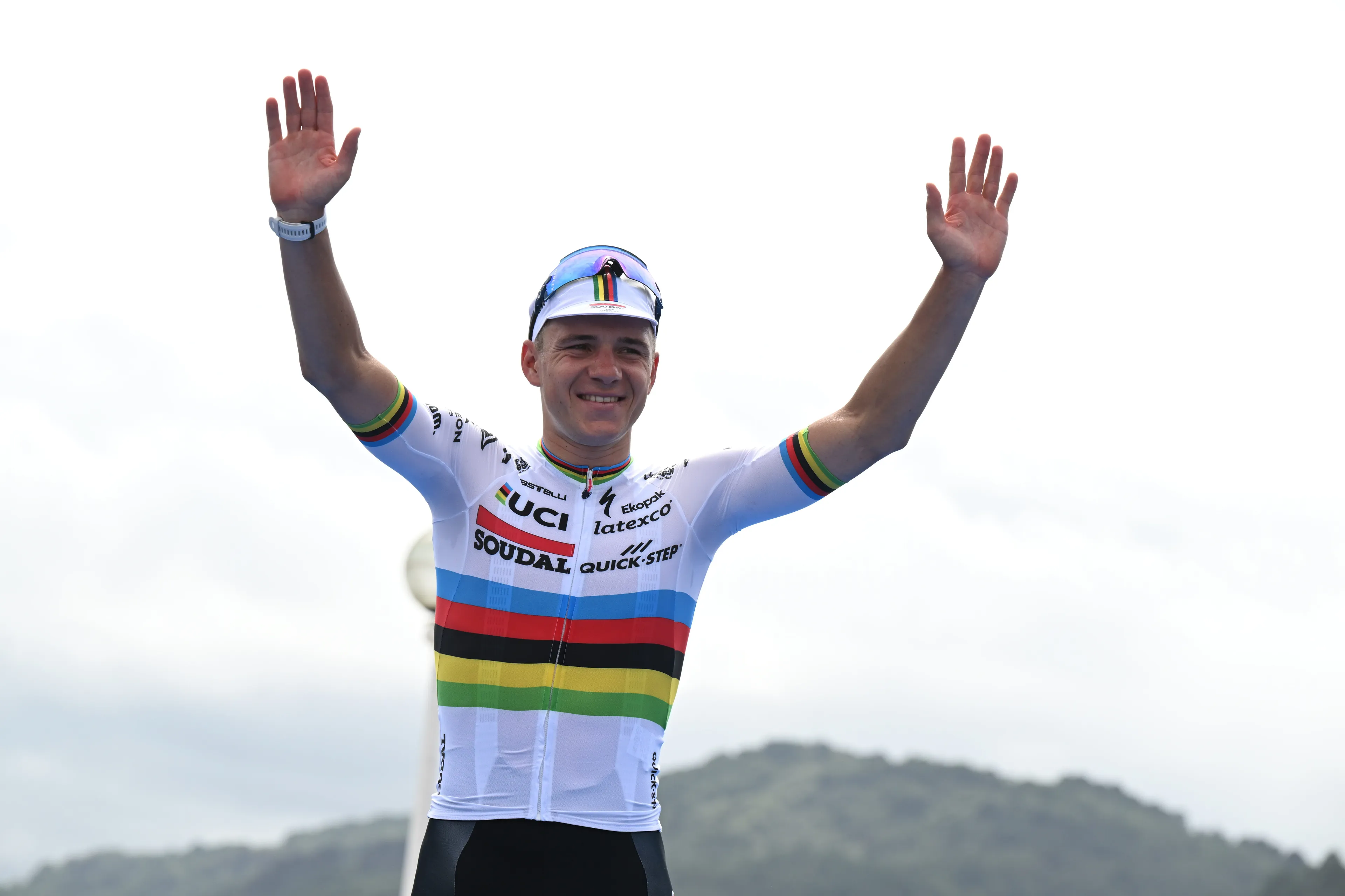 “It was one of my biggest goals" - Remco Evenepoel is back in a Rainbow Jersey after taking time-trial title