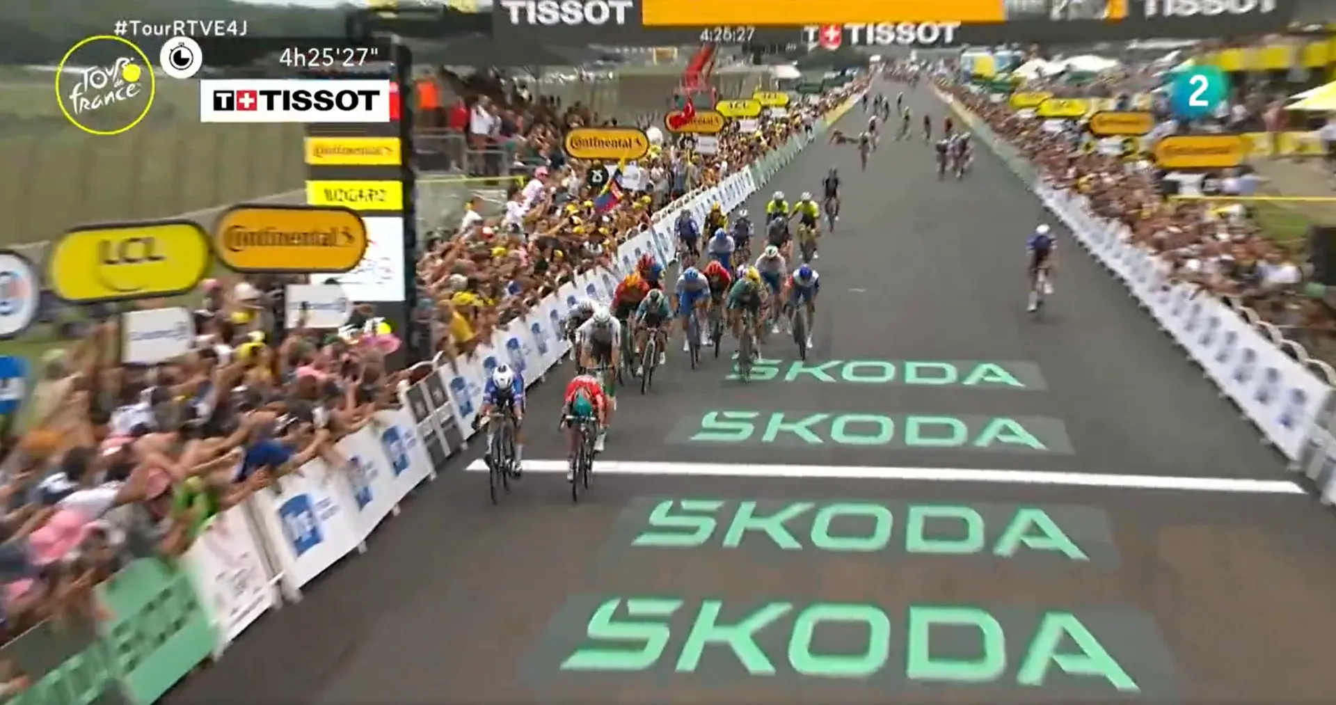 VIDEO: Crazy final km sees multiple crashes as Jasper Philipsen doubles up at the Tour de France