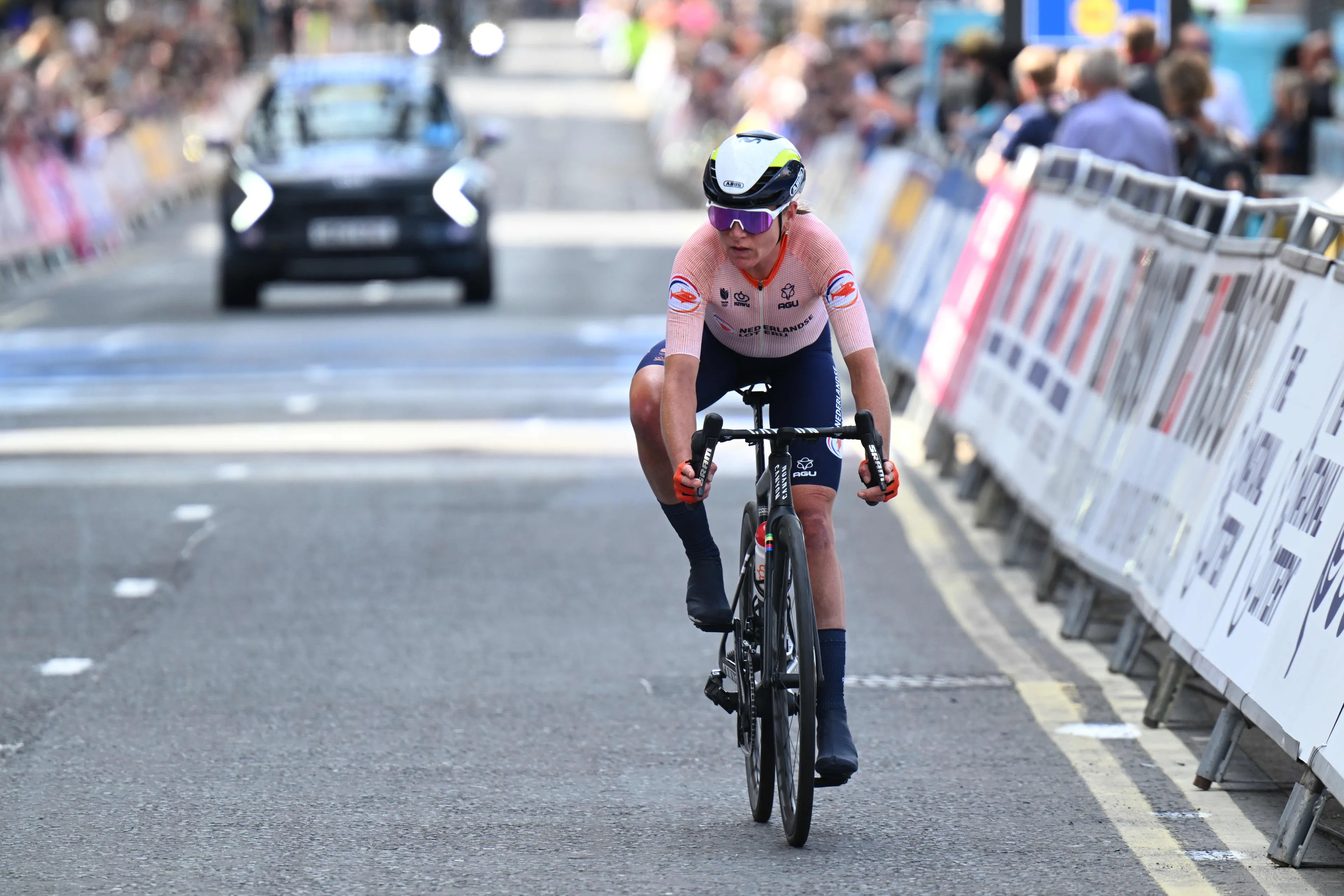 "I can leave the stage with my head held high" - Curtain comes down on Annemiek van Vleuten's legendary World Championship career