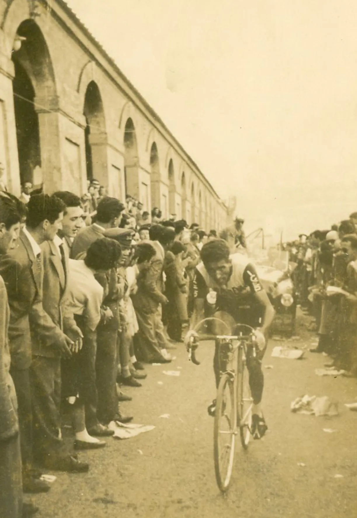 Frederico Bahamontes, the first Spaniard to win the Tour de France, passes away at 95
