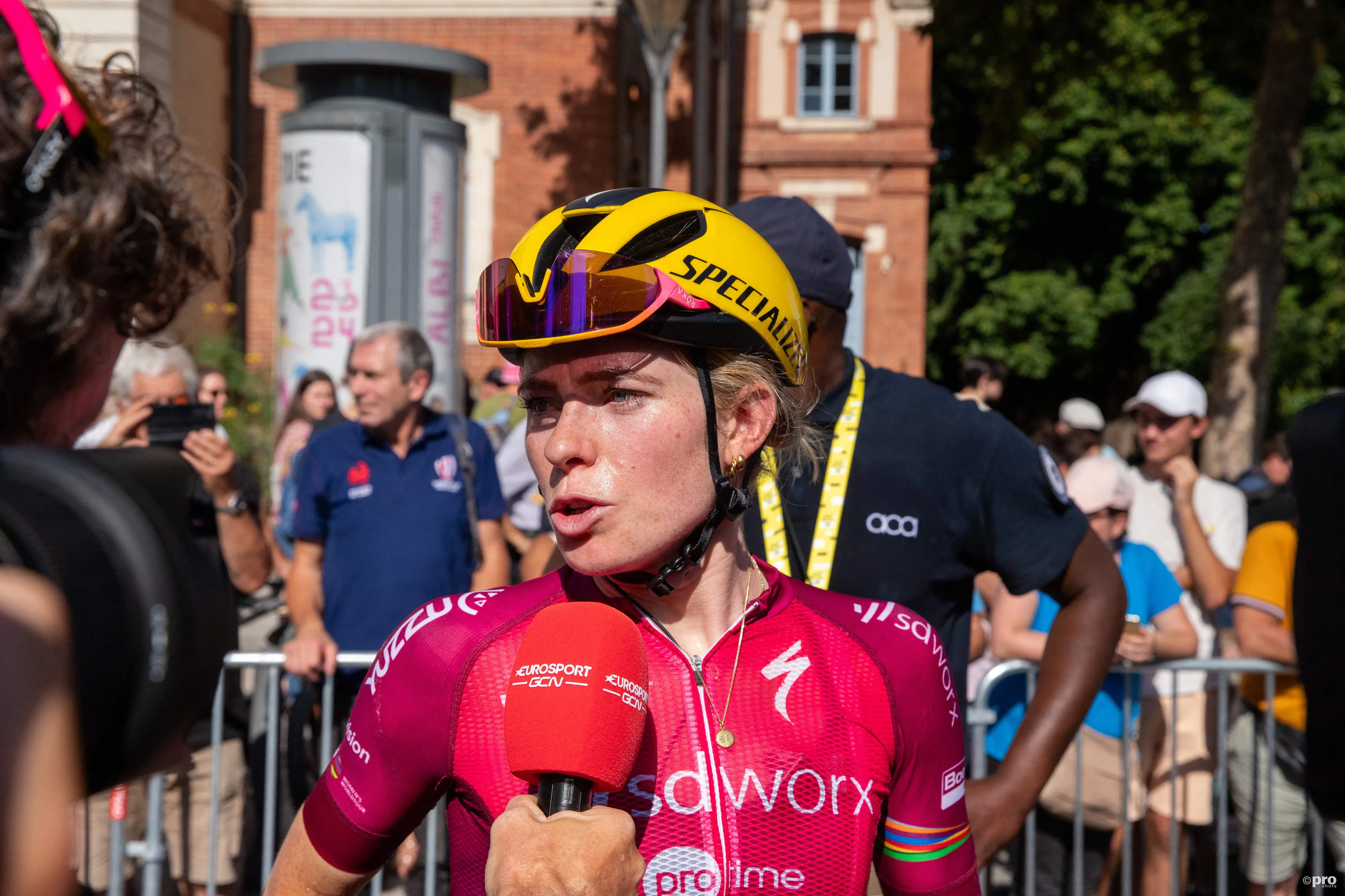 "It was a bit stupid" - Visibly emotional Demi Vollering regrets bad tactics in Liege-Bastogne-Liege Femmes finale