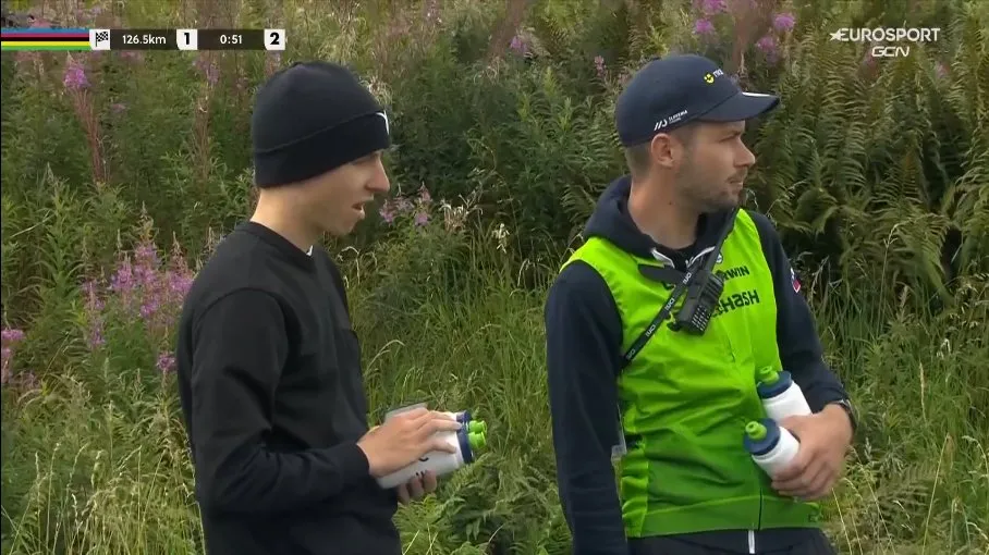 VIDEO: Tadej Pogacar soigneur for a day at the World Championships