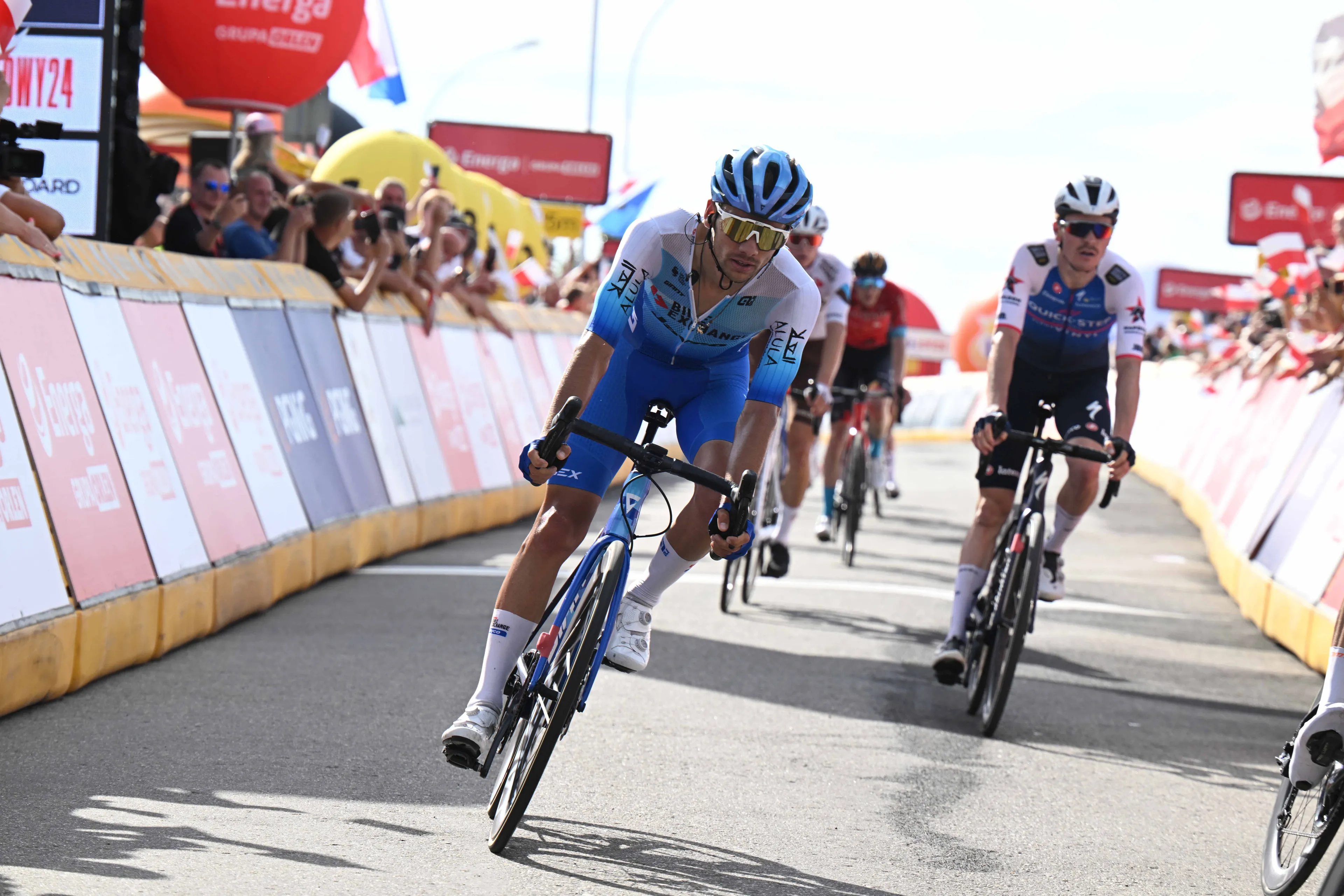 Matteo Sobrero perde para Lennard Kämna na 9º etapa
