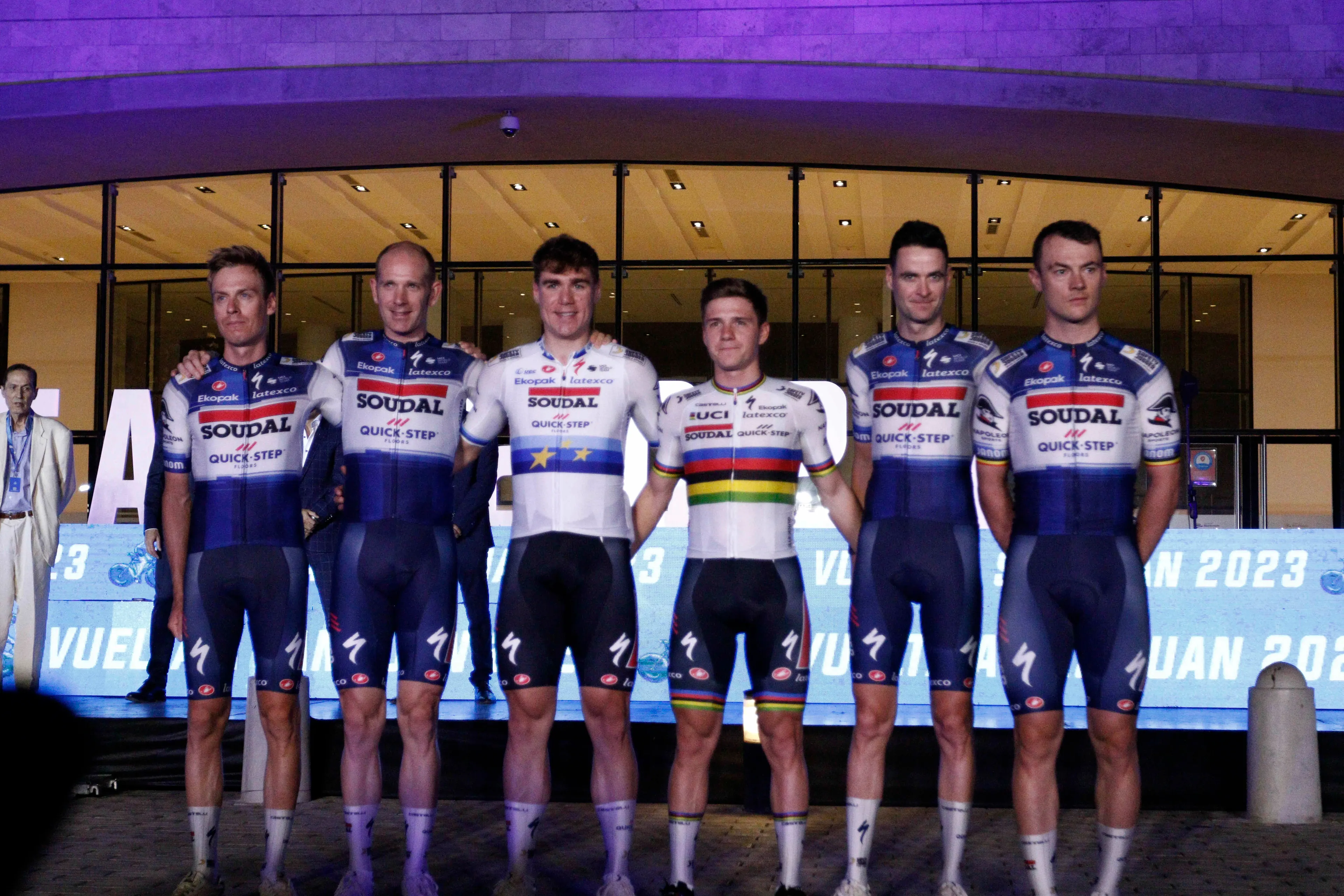 A Soudal Quick-Step lança uma ação de caridade para a saúde mental denominada "Part of the Pack"