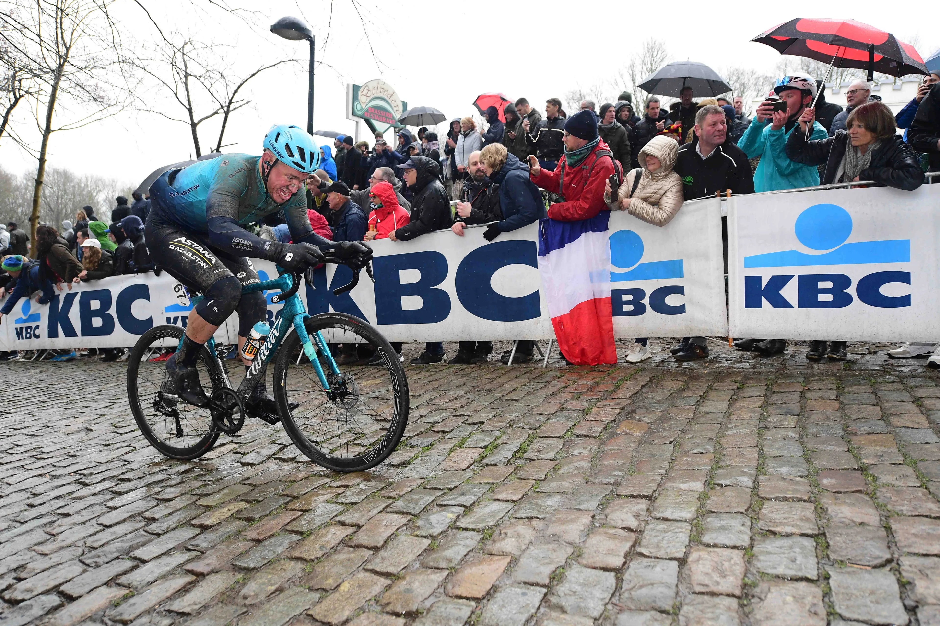 Gleb Syritsa, da Astana, vence a etapa no segundo dia da Volta a Langkawi