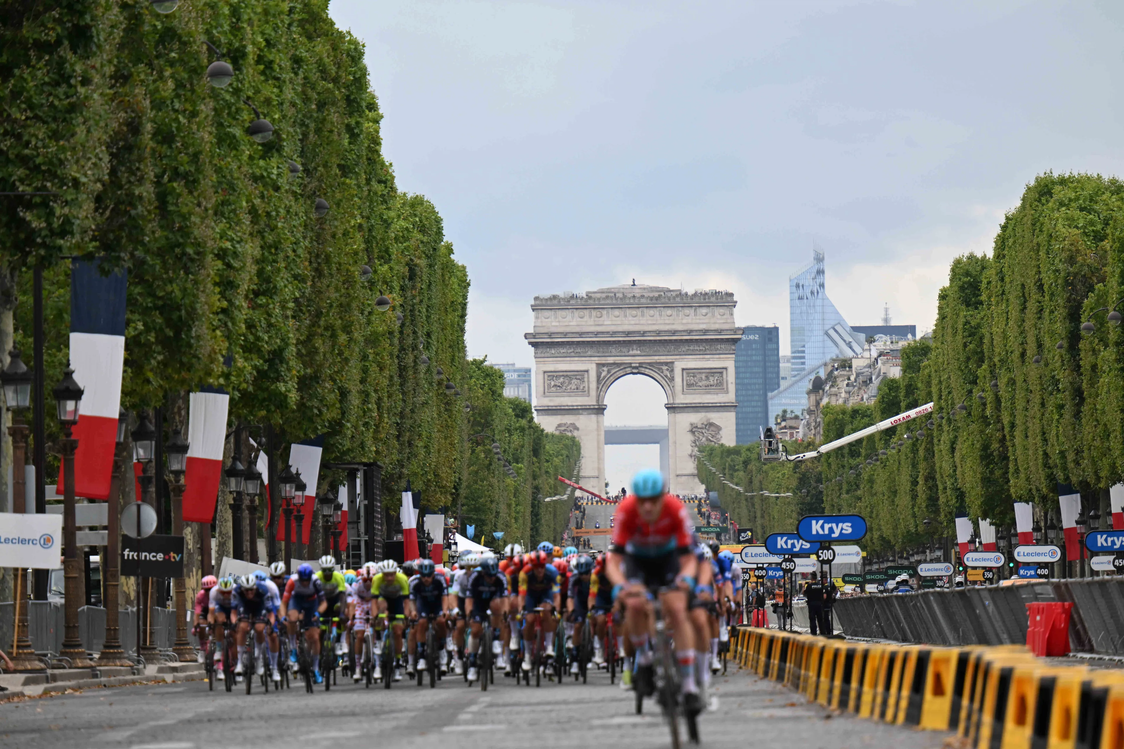 Dê o seu voto! Classifique as equipas do World Tour de 2023 de 1 a 10