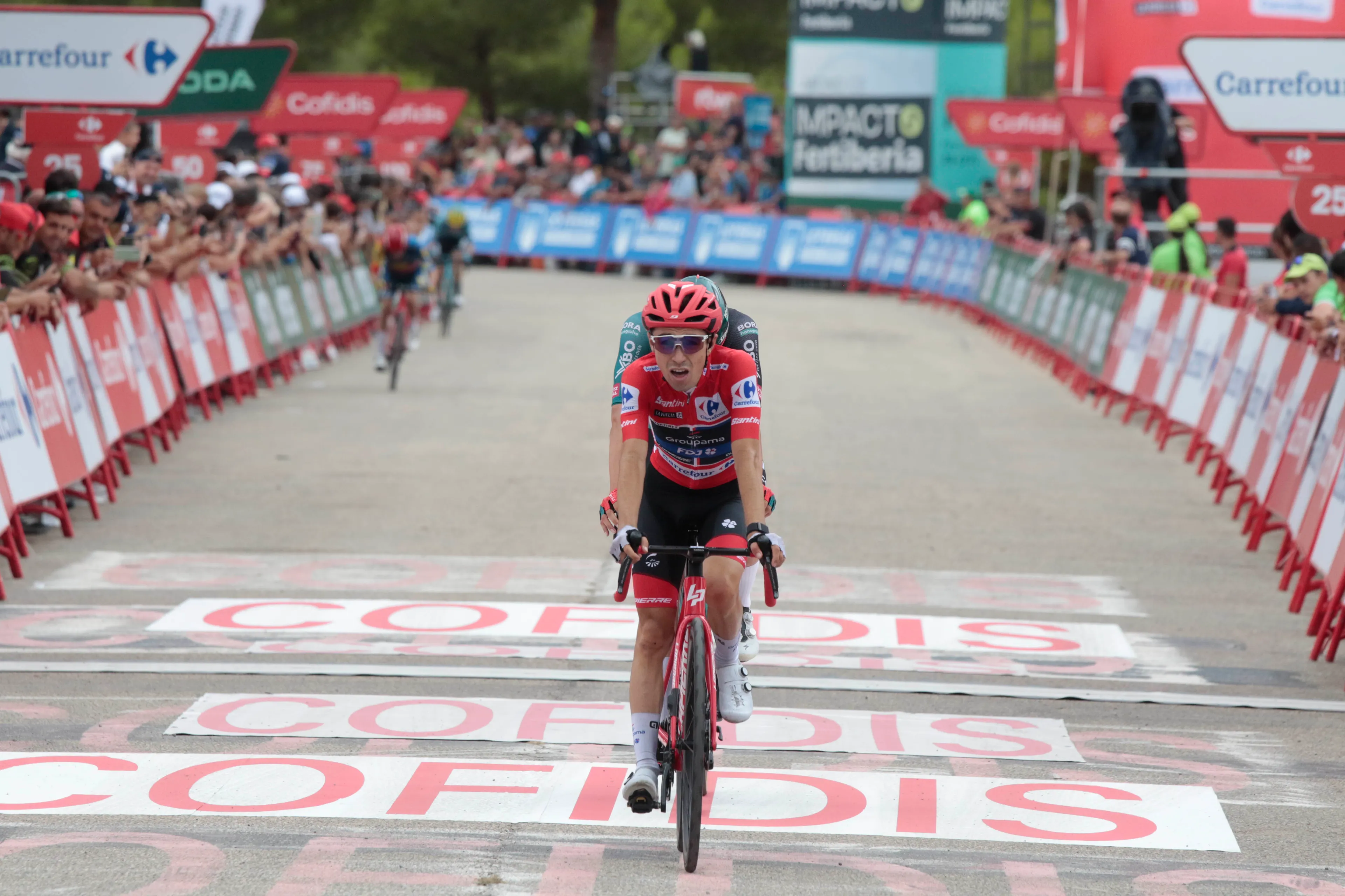"They are champions at the front." - Lenny Martínez accepts red jersey loss at Vuelta a Espana