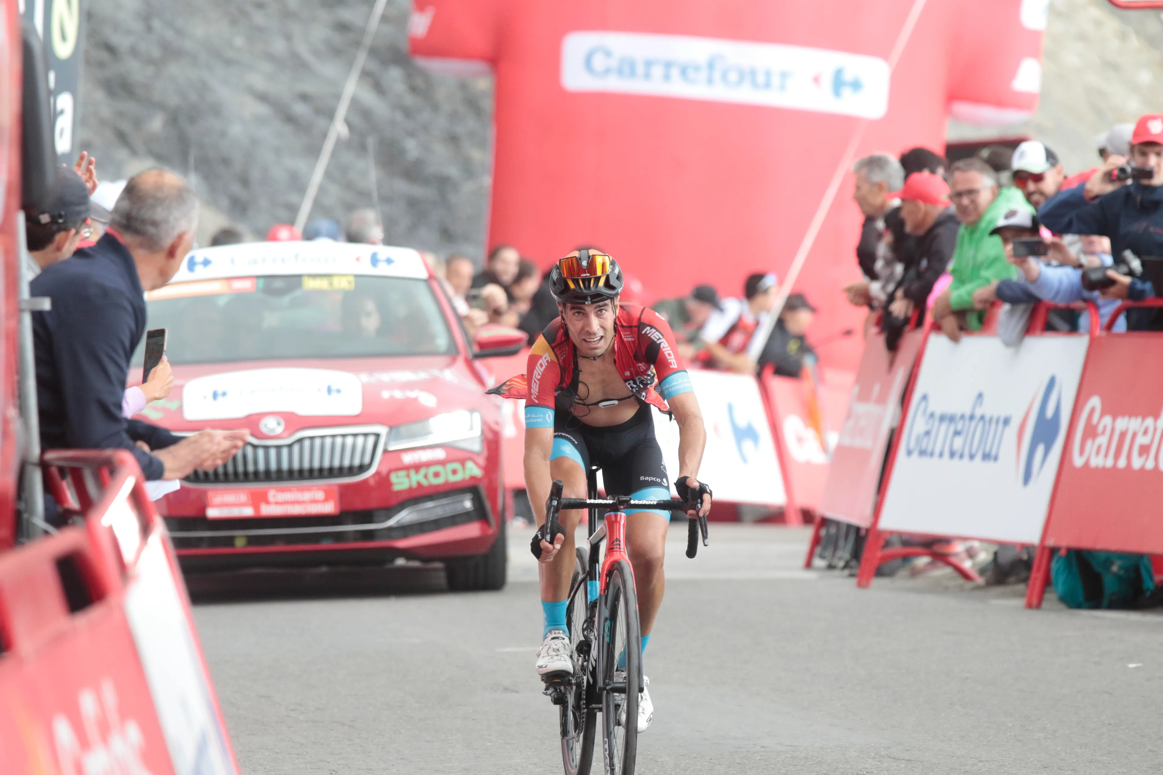 Mikel Landa encoraja os seus colegas espanhóis a cooperarem para derrubar o Jumbo-Visma - "Espero que nos animemos uns aos outros, que nos entendamos e que consigamos alguma coisa"
