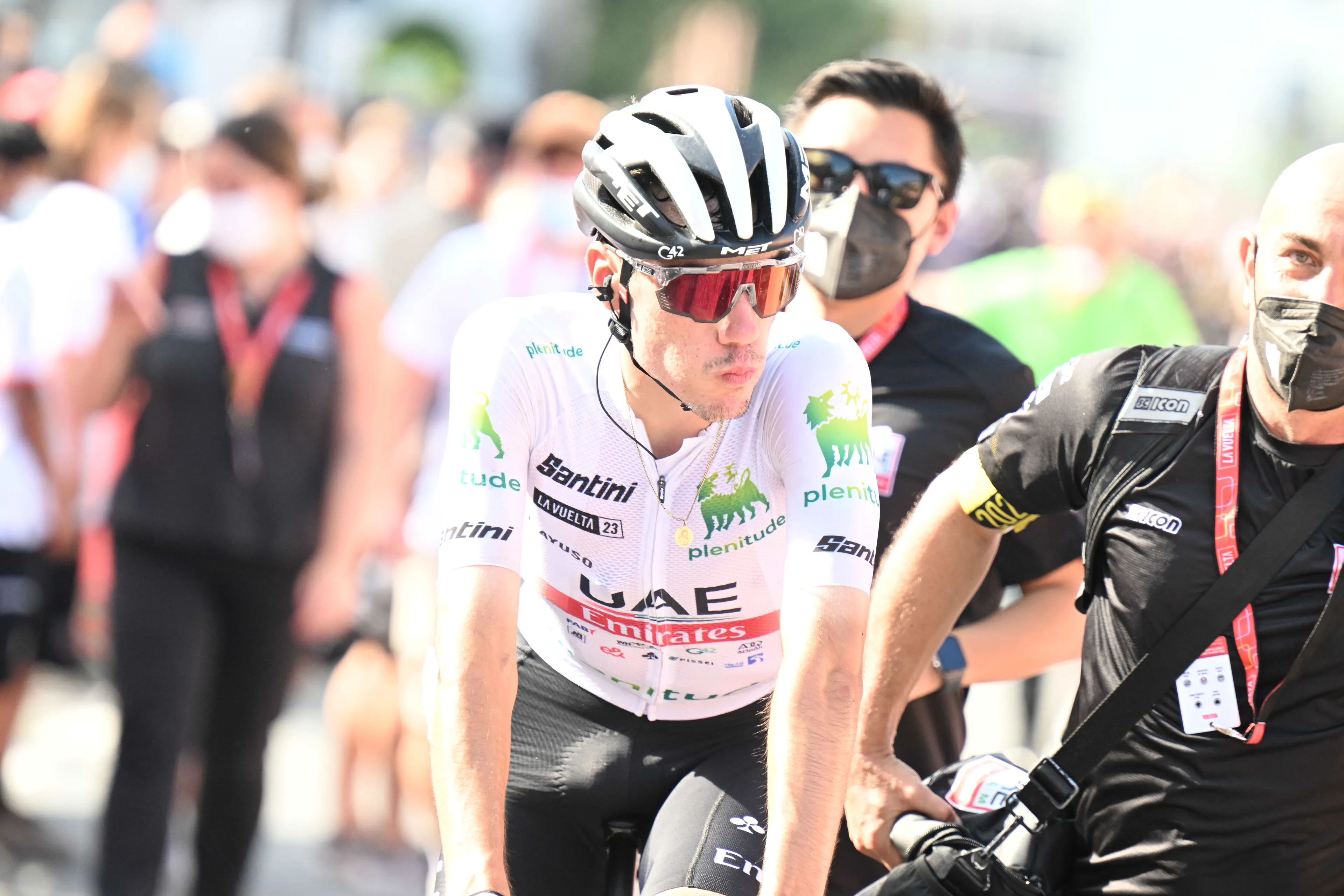 Juan Ayuso is not afraid of Mathieu van der Poel ahead of Amstel Gold Race: "I'm taking the form from the Basque Country with me"