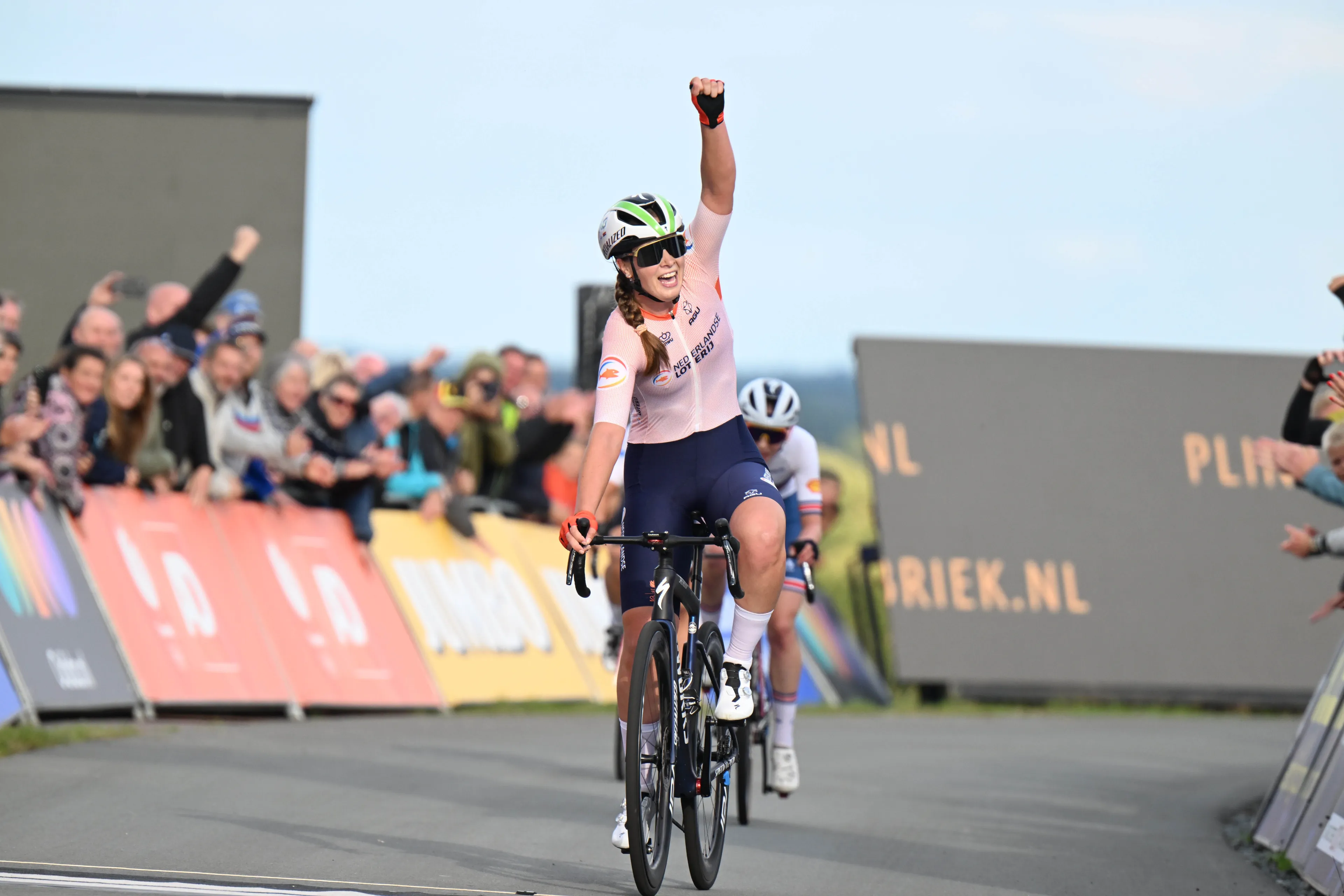 Nova campeã europeia de sub-23, Ilse Pluimers: "A três quilómetros do fim pensei: é tudo ou nada"