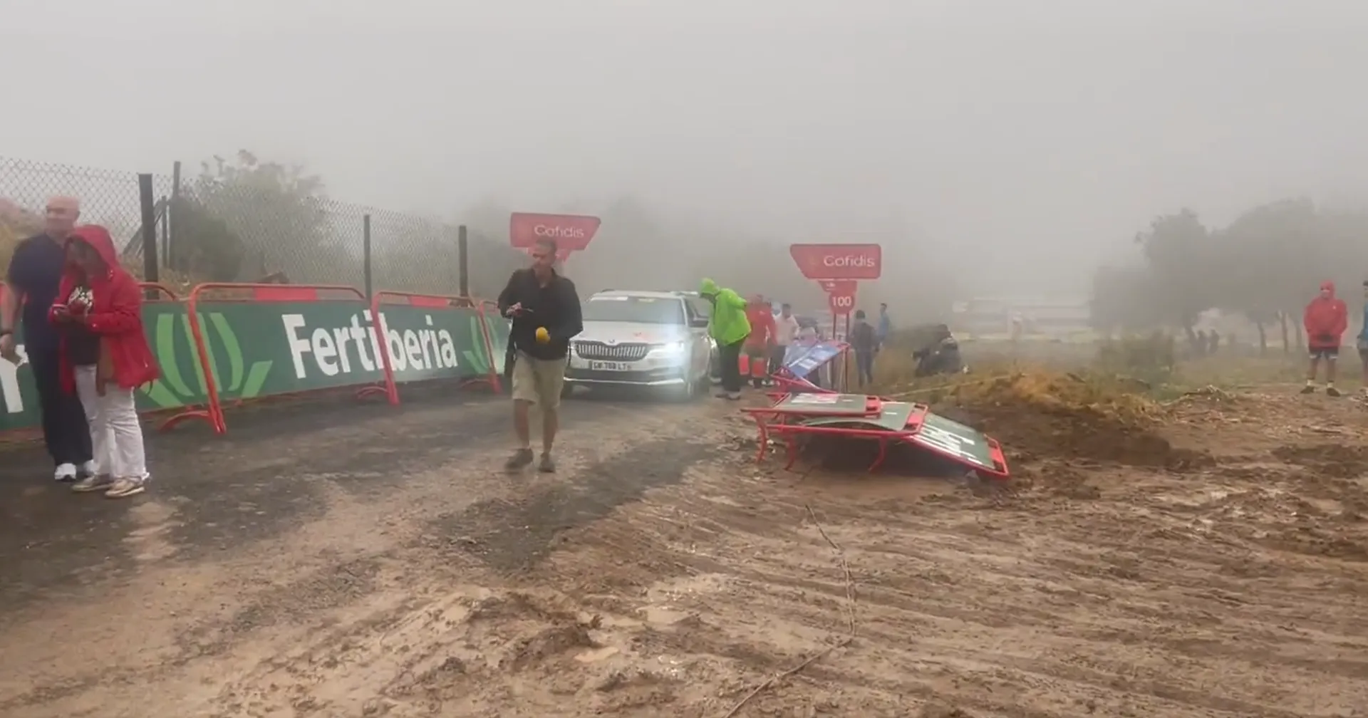A organização da Vuelta anuncia a contagem dos tempos a 2,05 km do final da 9ª etapa devido a problemas com a lama