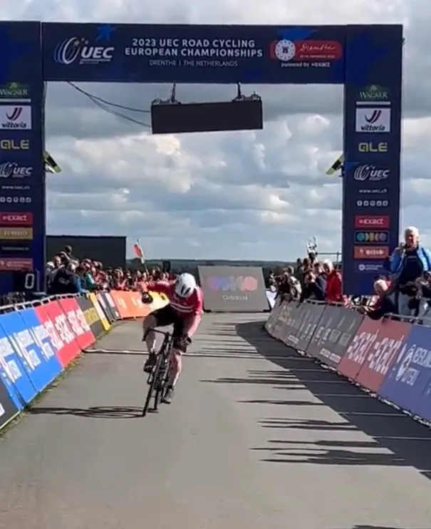 "Fiquei viciado em gaming. O meu pai obrigou-me a começar a andar de bicicleta" - Henrik Pedersen, campeão Europeu de sub-23