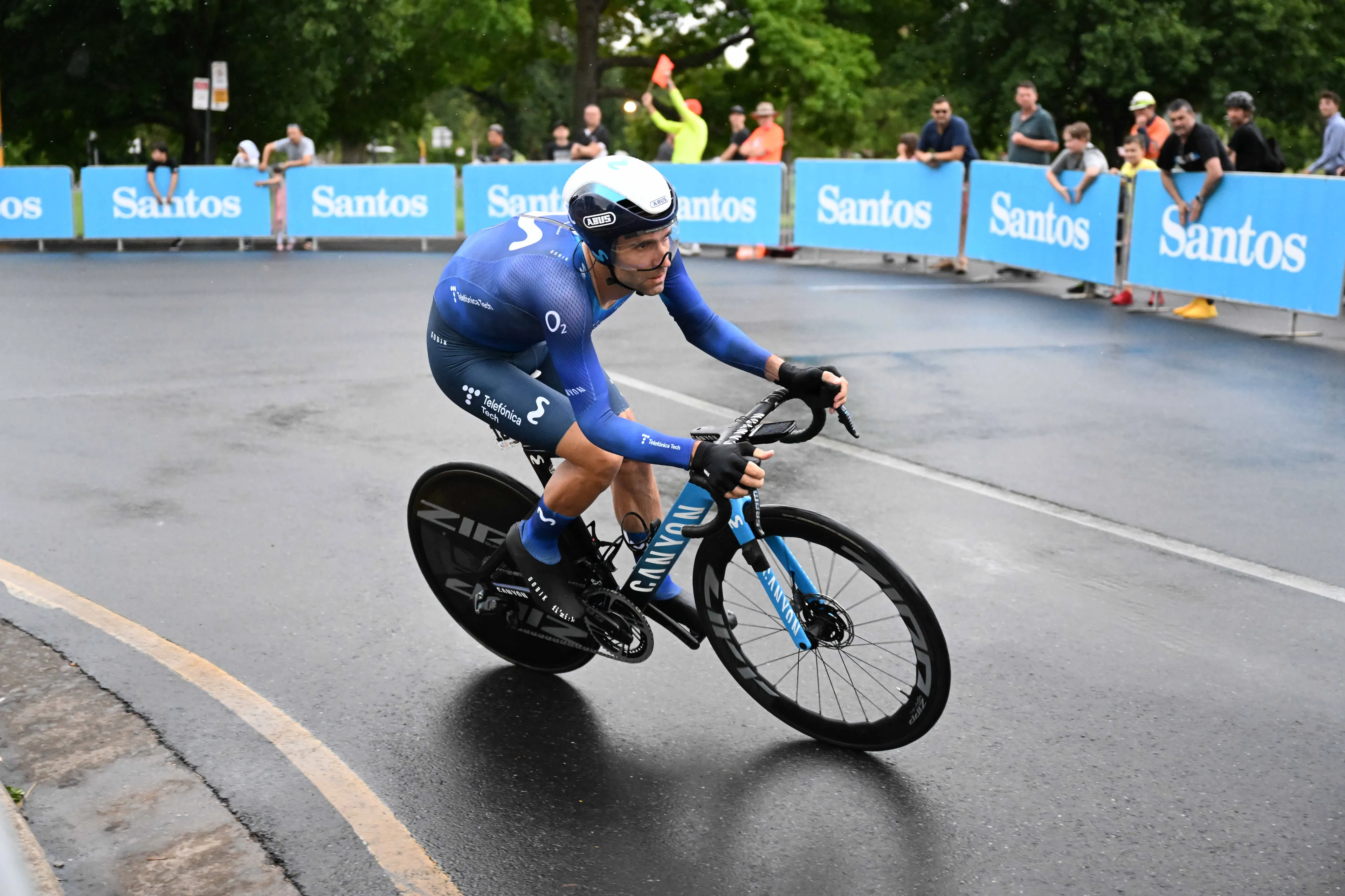 Lluis Mas clarifies his future after not being renewed by Movistar Team: "Money is not a problem right now"