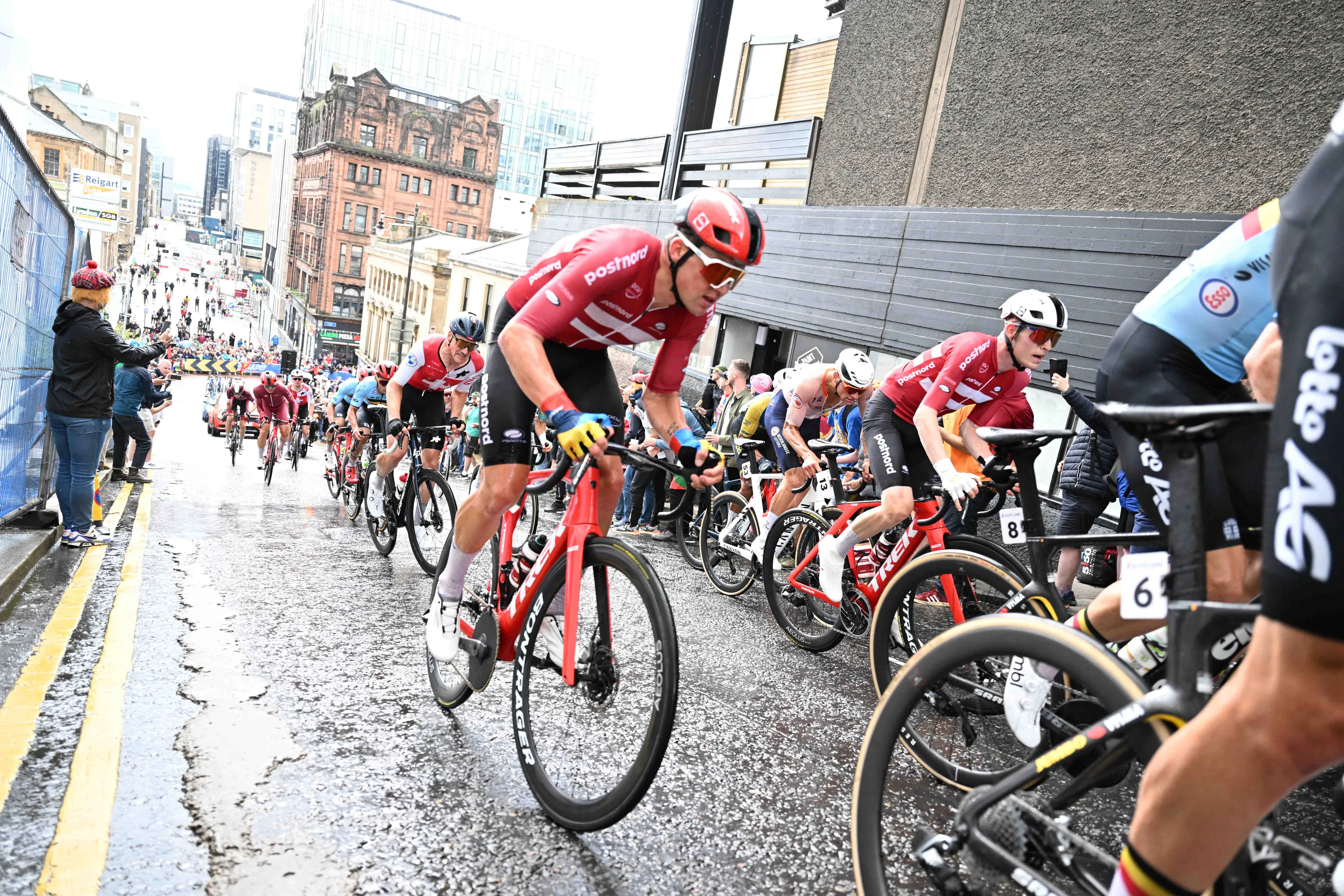 OPINIÃO | Porque é que a organização de grandes eventos de ciclismo não vale a pena