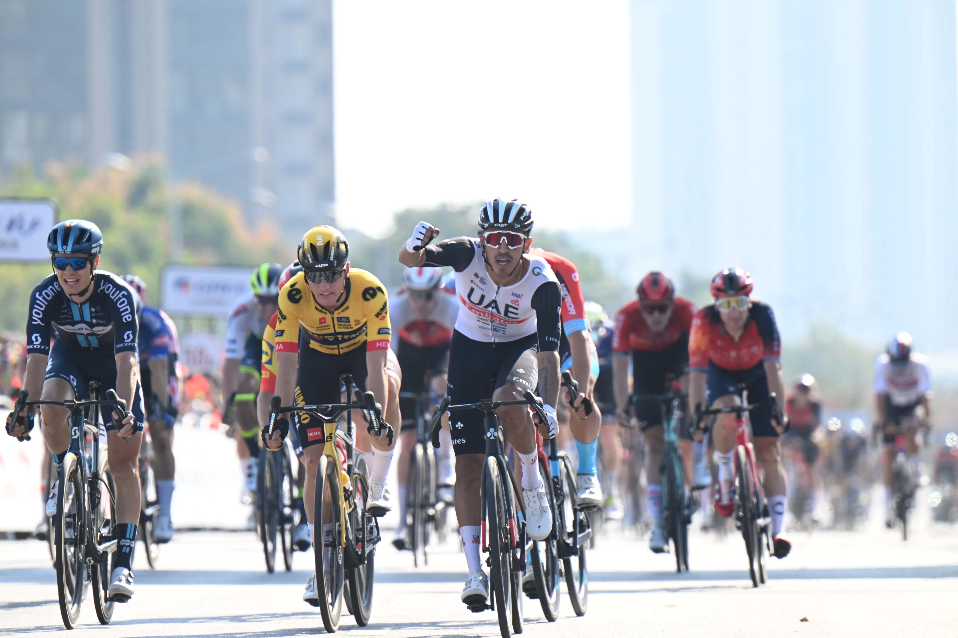 Juan Sebastian Molano takes sprint win on stage 5 of the 2023 Tour of Guangxi