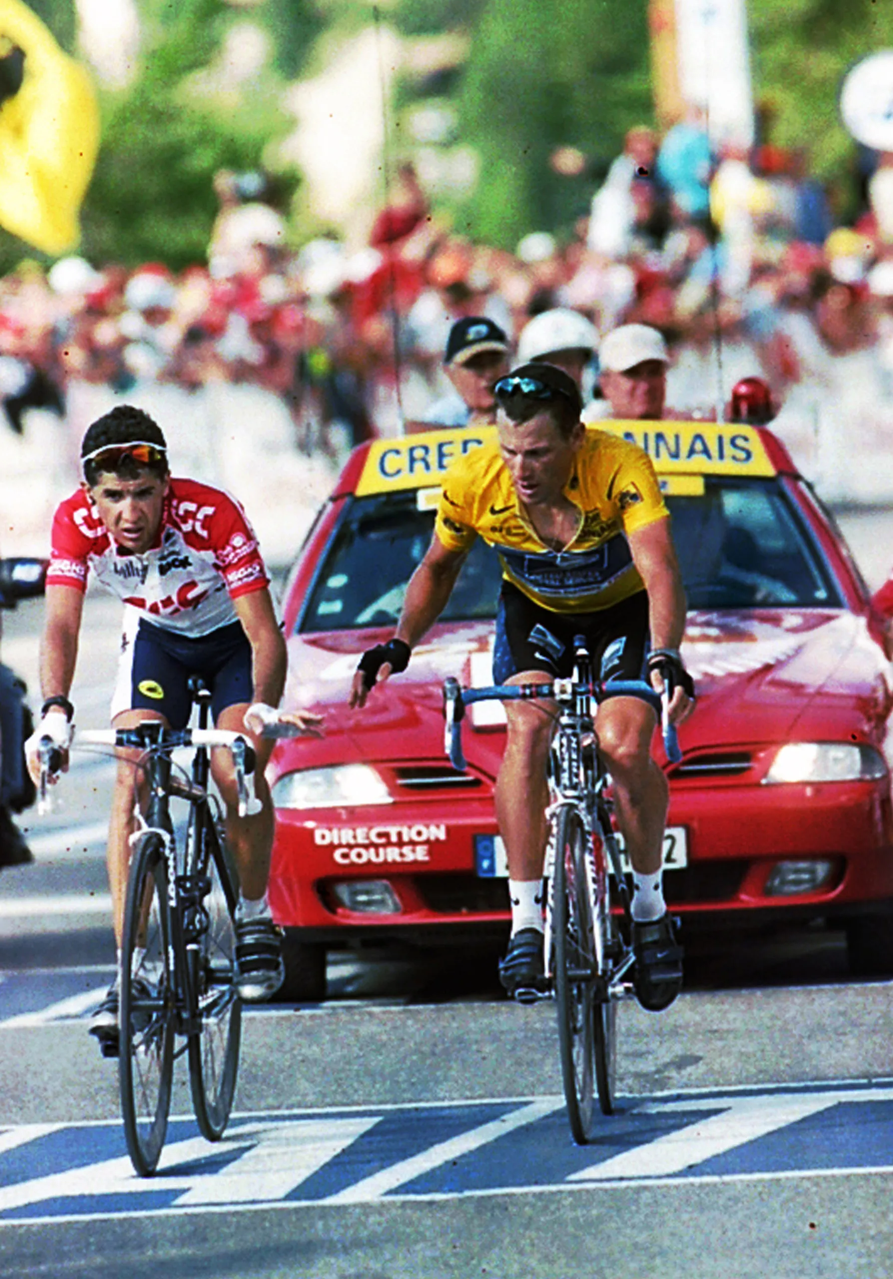 Carlos Sastre responde a Lance Armstrong por lhe ter chamado "pacote": "Toda a gente está onde merece estar"