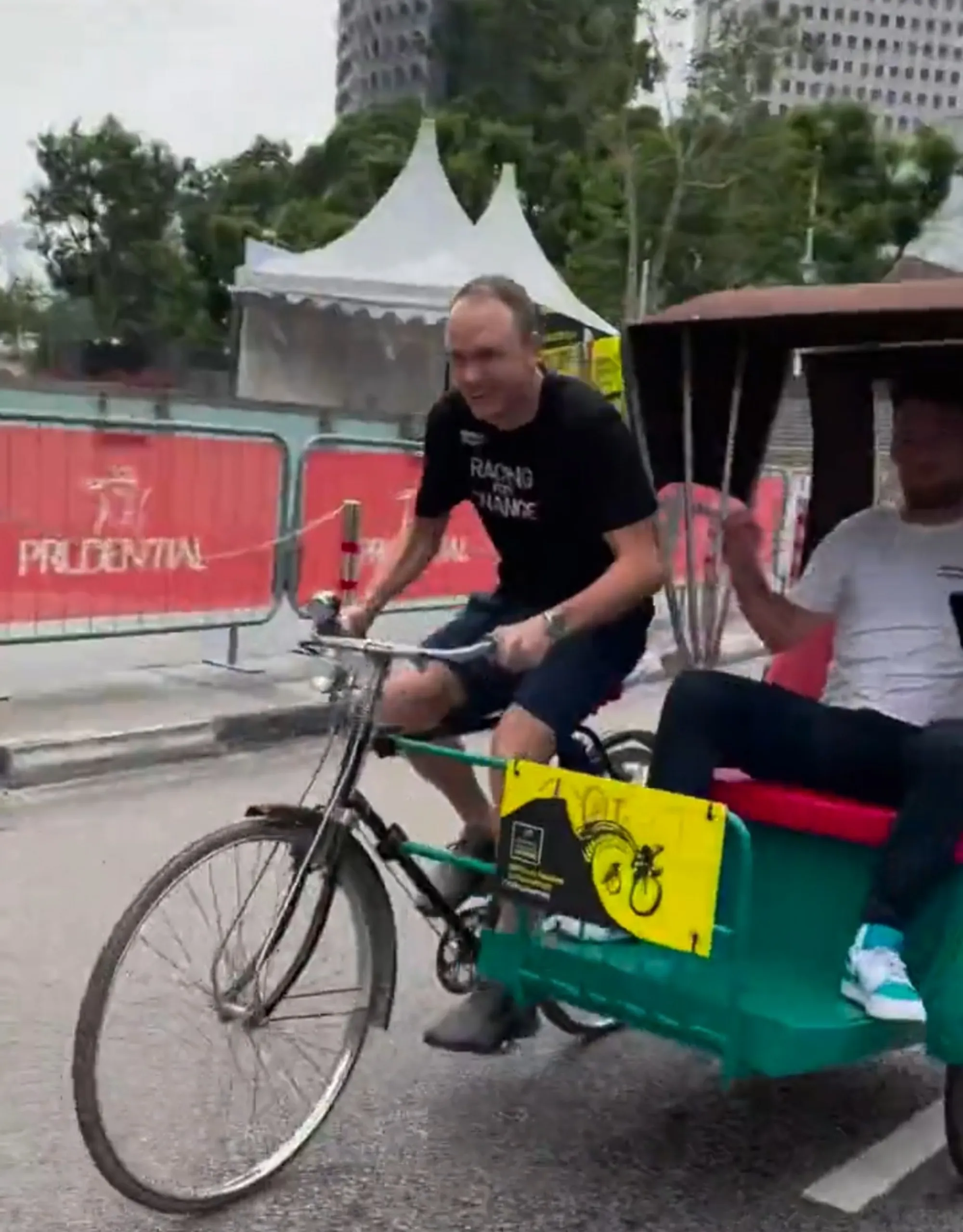 VIDEO: Froome, Cavendish & Sagan take on Pogacar, Ciccone & Philipsen in rickshaw race